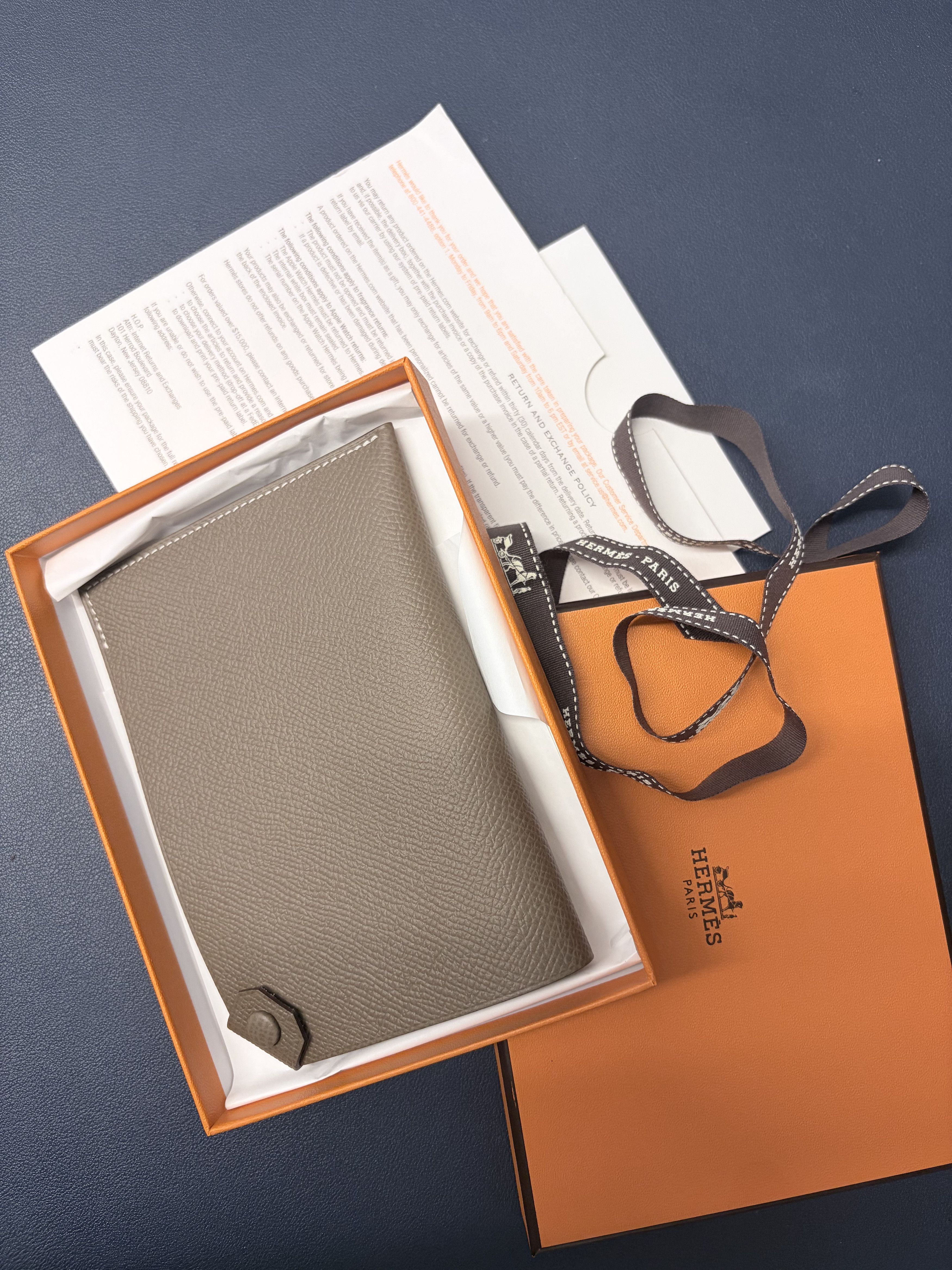 Hermes Hermès Tarmac PM Passport Holder Size ONE SIZE - 2 Thumbnail