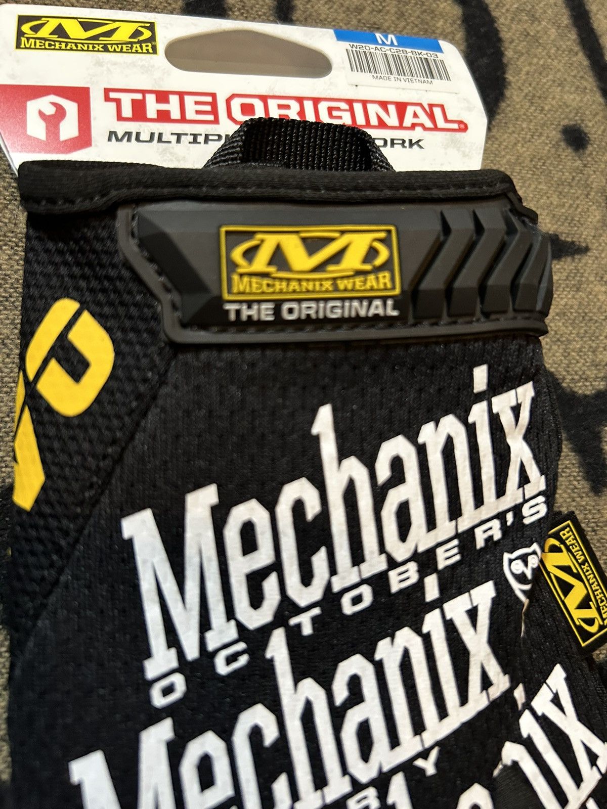 October's Very Own OVO x Mechanix Glove 1st OG Size ONE SIZE - 8 Thumbnail