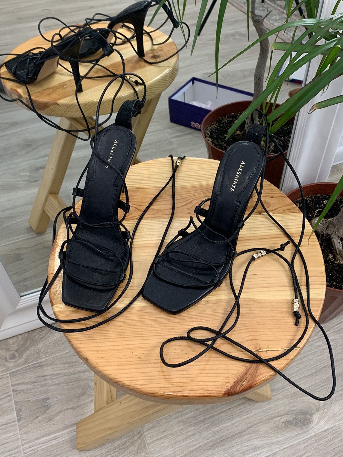 Allsaints Allsaints strappy Heels with ties Gladiator Heels Size:37 Size US 7 / IT 37 - 1 Thumbnail