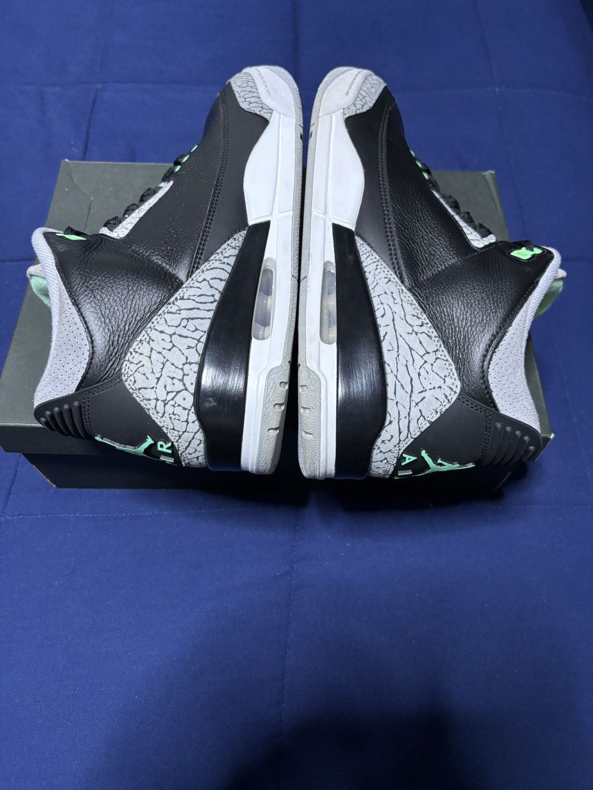 Jordan Brand Jordan 3 Retro Green Glow 2024 Size 12 Size US 12 / EU 45 - 2 Thumbnail