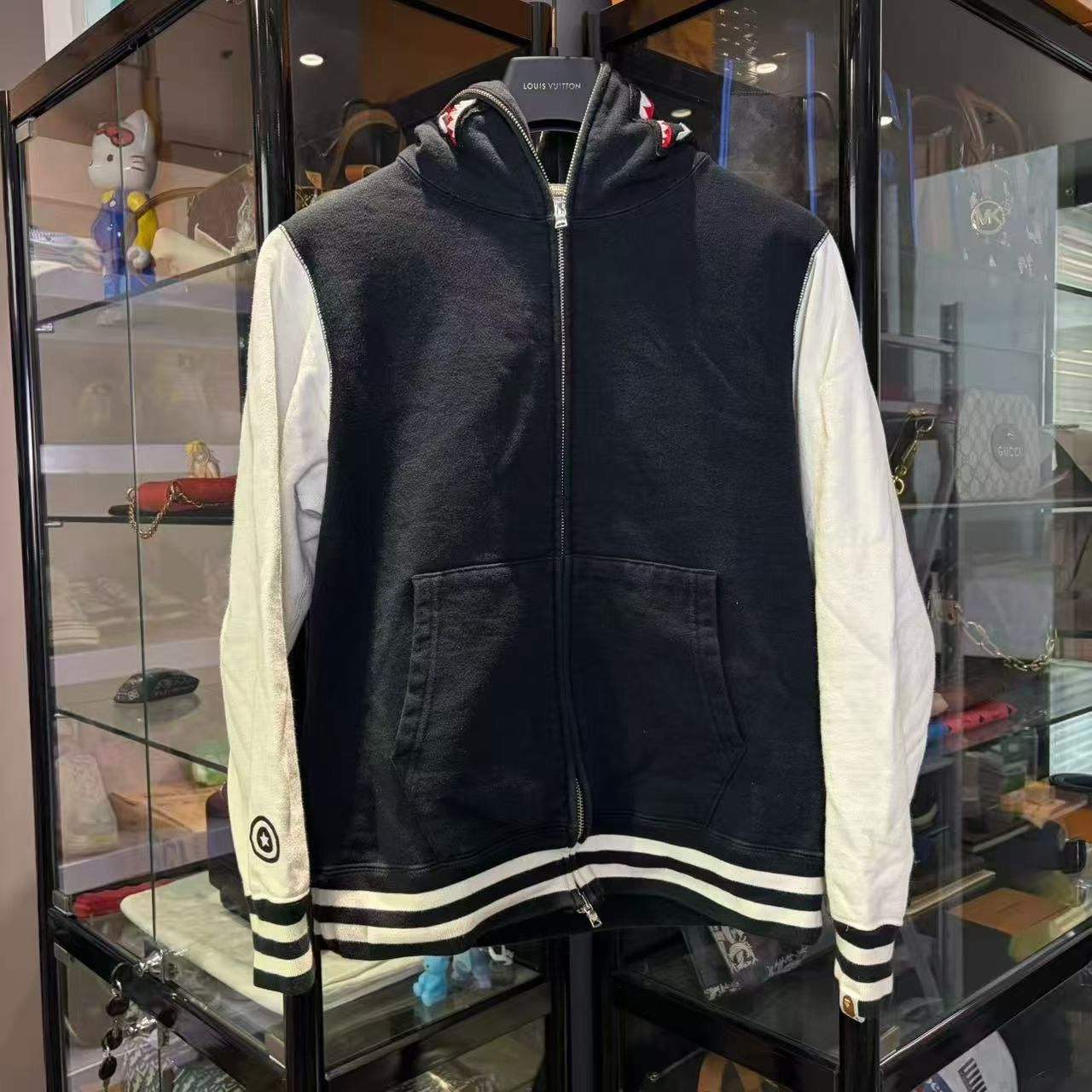 Bape Bape Shark Black Light Jacket m Men Size US M / EU 48-50 / 2 - 1 Thumbnail