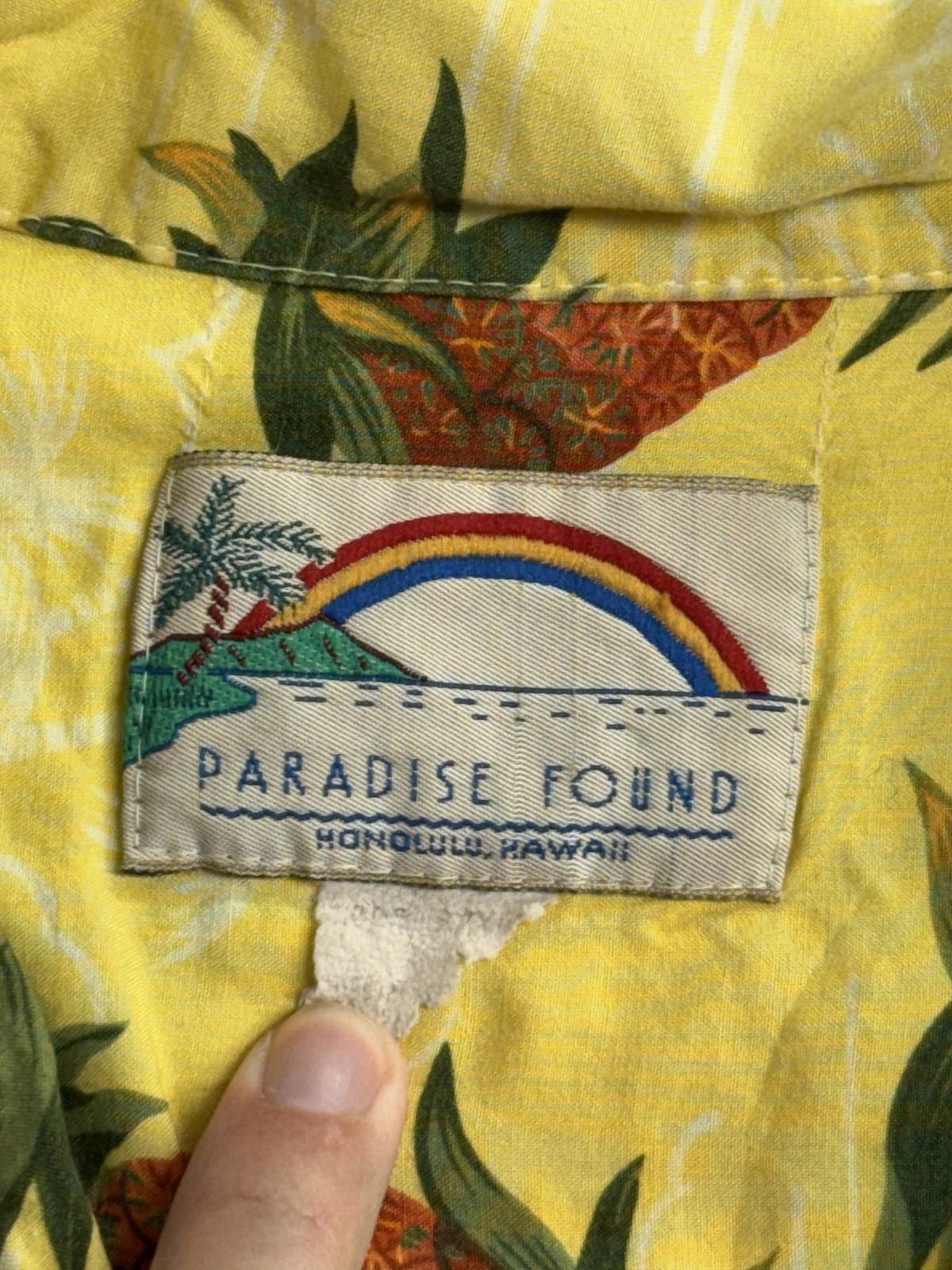 Paradise Found Vintage Mens Hawaiian Shirt Pineapple AOP Made in Hawaii Size US M / EU 48-50 / 2 - 2 Thumbnail