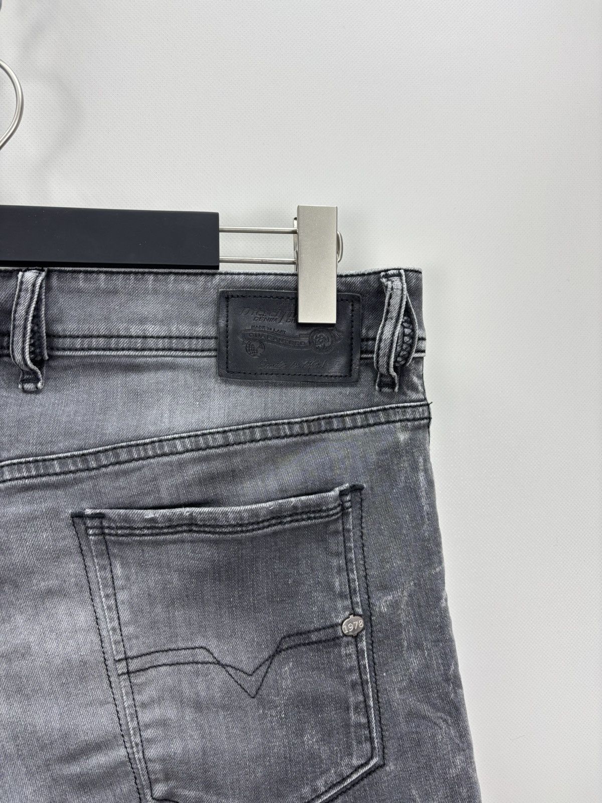 Diesel Mens jeans Diesel Size 34 Color Gray Size US 34 / EU 50 - 9 Thumbnail
