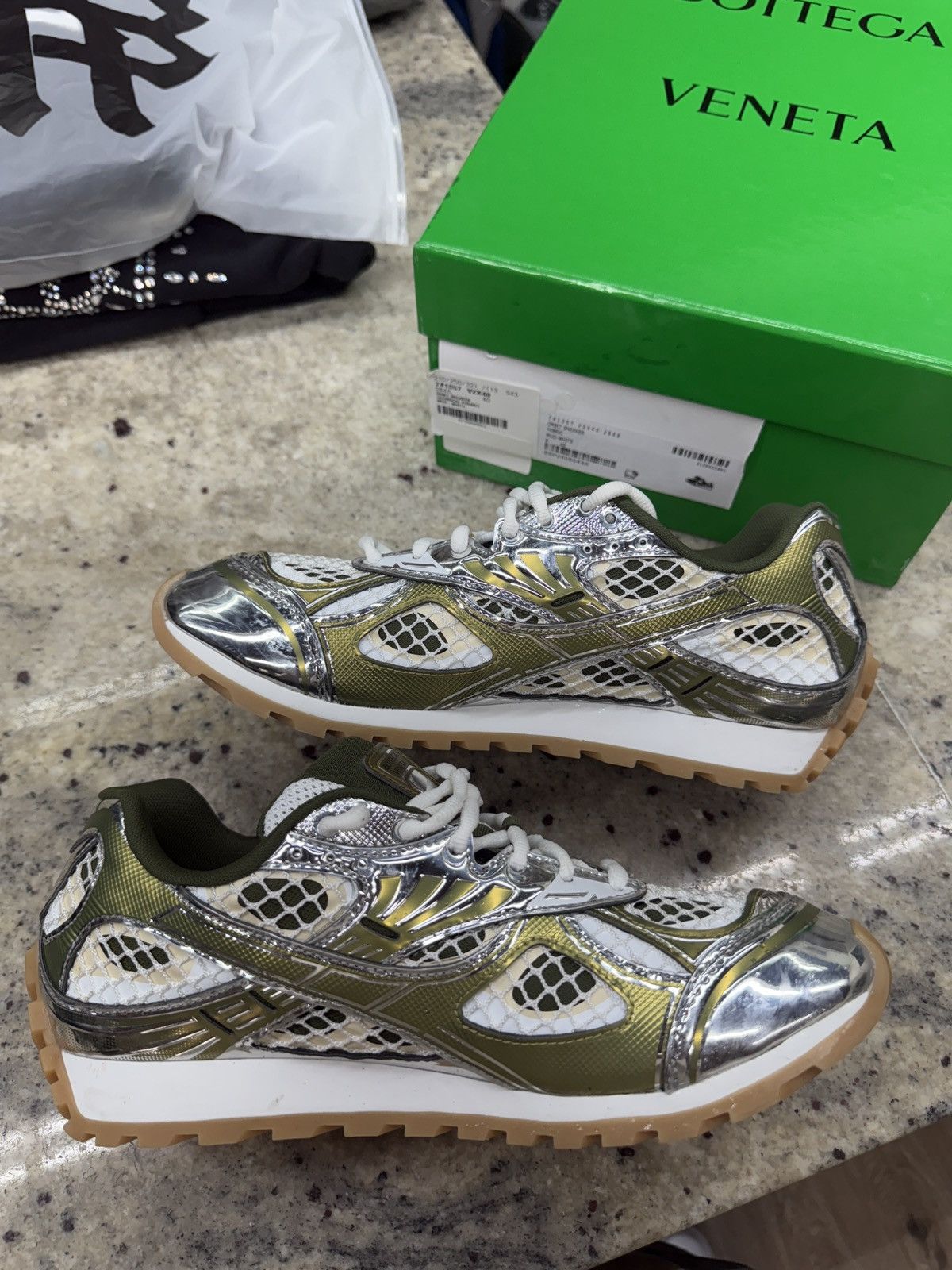Bottega Veneta Bottega Venata Olive Sneaker Size US 7 / EU 40 - 2 Thumbnail