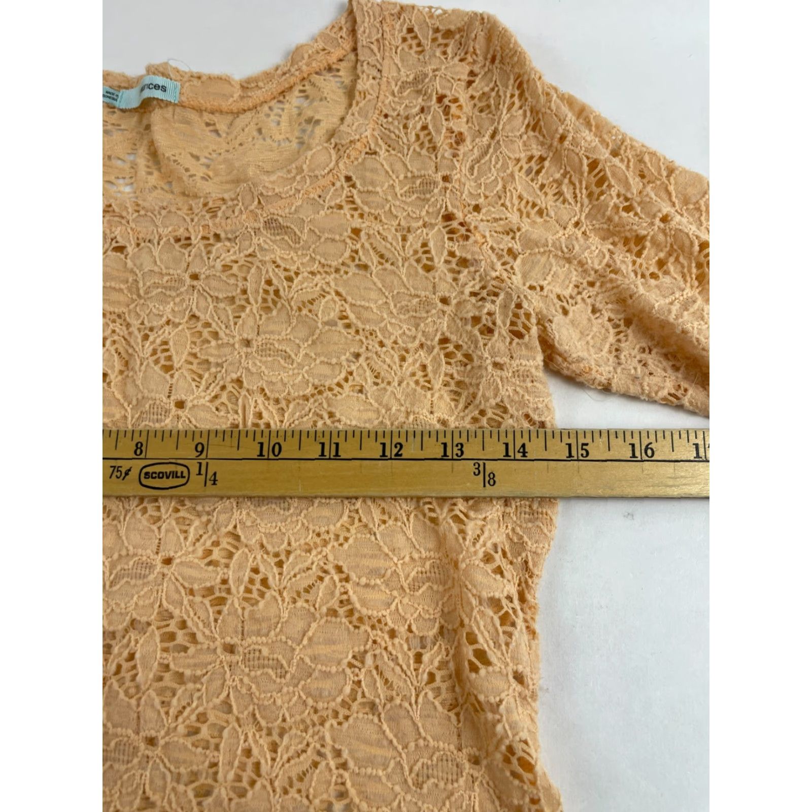 Vintage Maurices T-Shirt Women S Peach Lace Crochet Round Neck Short Sleeve Tee Size S / US 4 / IT 40 - 4 Thumbnail