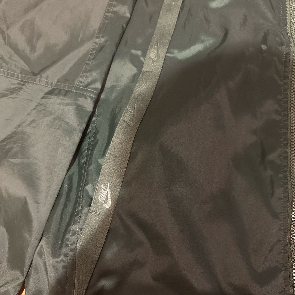 Nike Nike size large pine green windbreaker raincoat Size US L / EU 52-54 / 3 - 2 Thumbnail