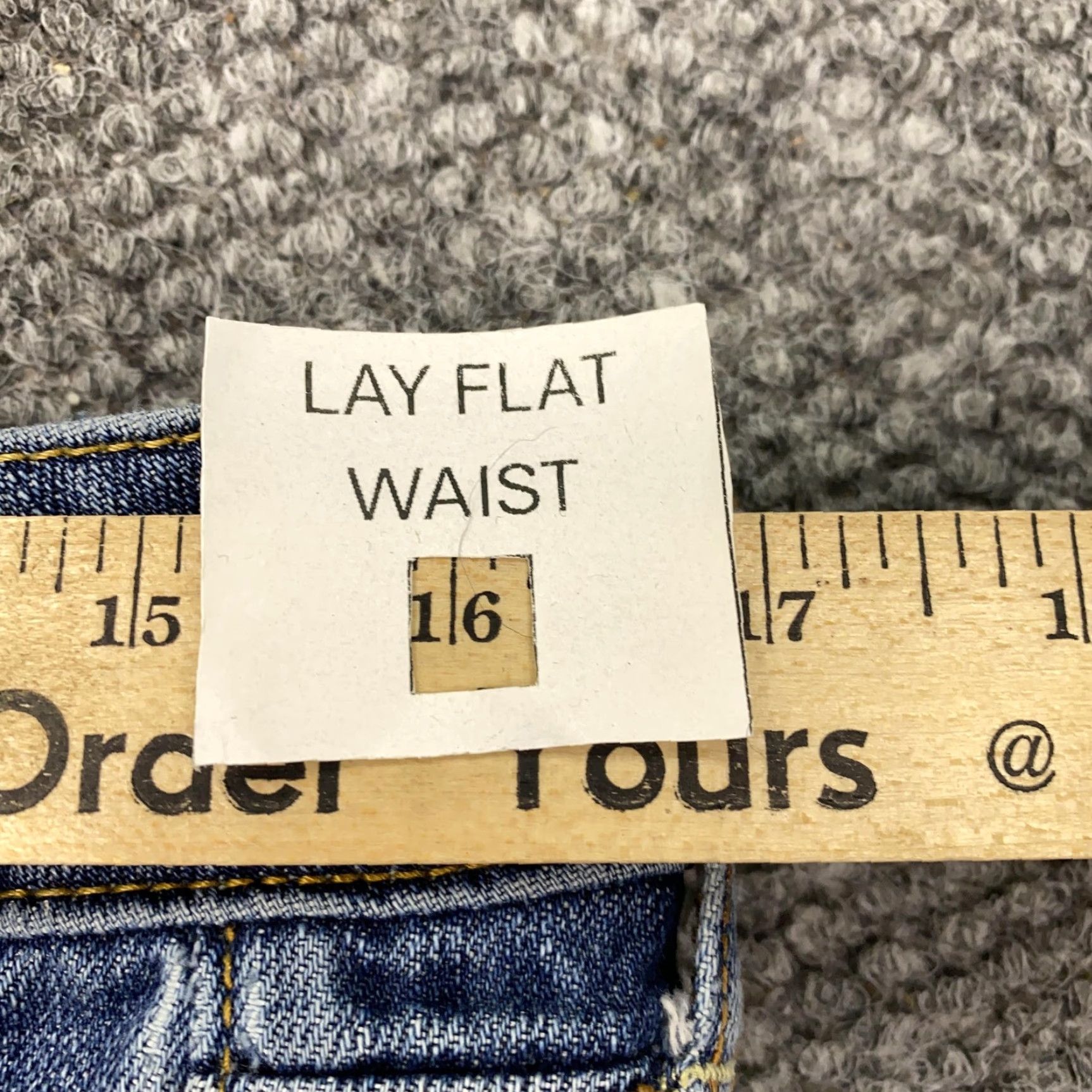 Vintage American Eagle Denim Shorts Women 8 Blue Distressed Frayed Hem 5-Pocket Inseam 3in Womens Size 30" / US 8 / IT 44 - 6 Thumbnail