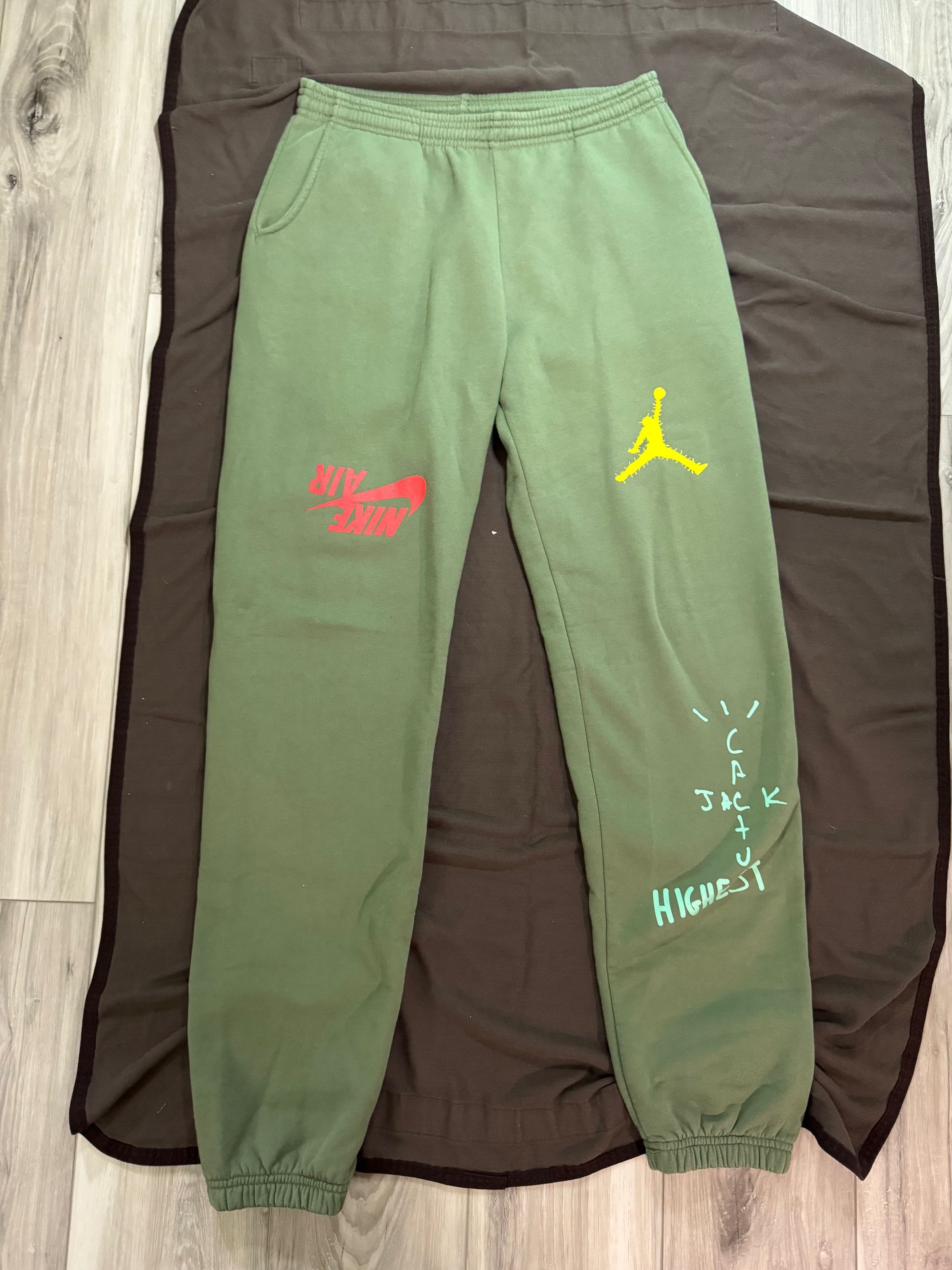 Travis Scott x Nike Sweatpants Lトラビス　ナイキ Travis Scott x Nike Sweatpants Lトラビス ナイキ