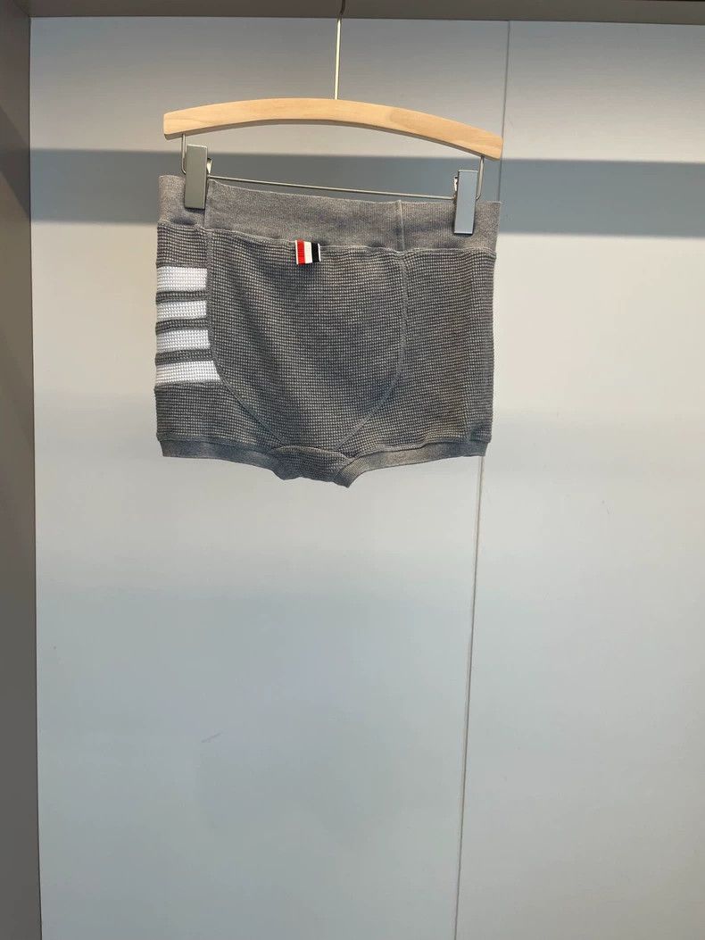 Thom Browne Thom Browne Gray waffle shorts Size US 42 / EU 58 - 2 Thumbnail