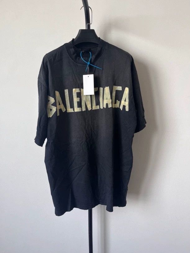 Other Balenciaga T-Shirt with short sleeves made of tape Size US XS / EU 42 / 0 - 1 Thumbnail