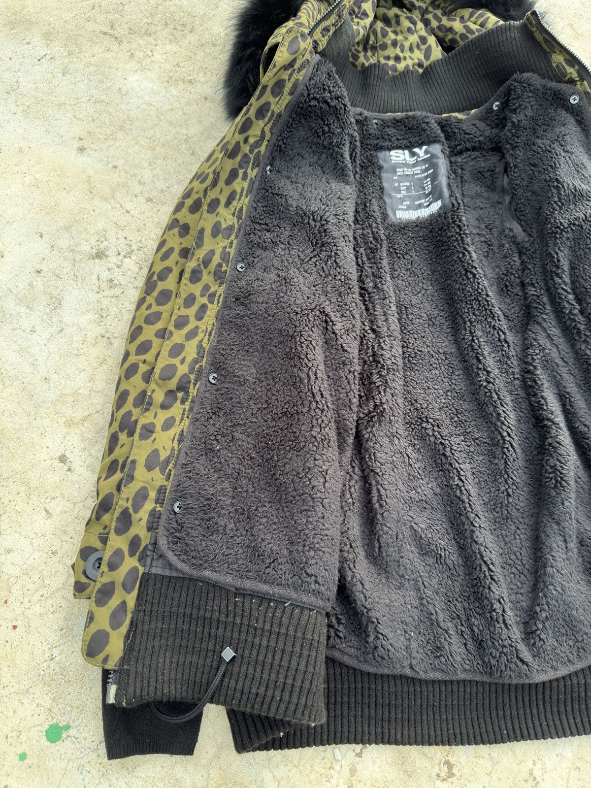 SLY SLY Baroque Japan Raccoon Fur Jacket Leopard Design bondage Size M / US 6-8 / IT 42-44 - 4 Thumbnail