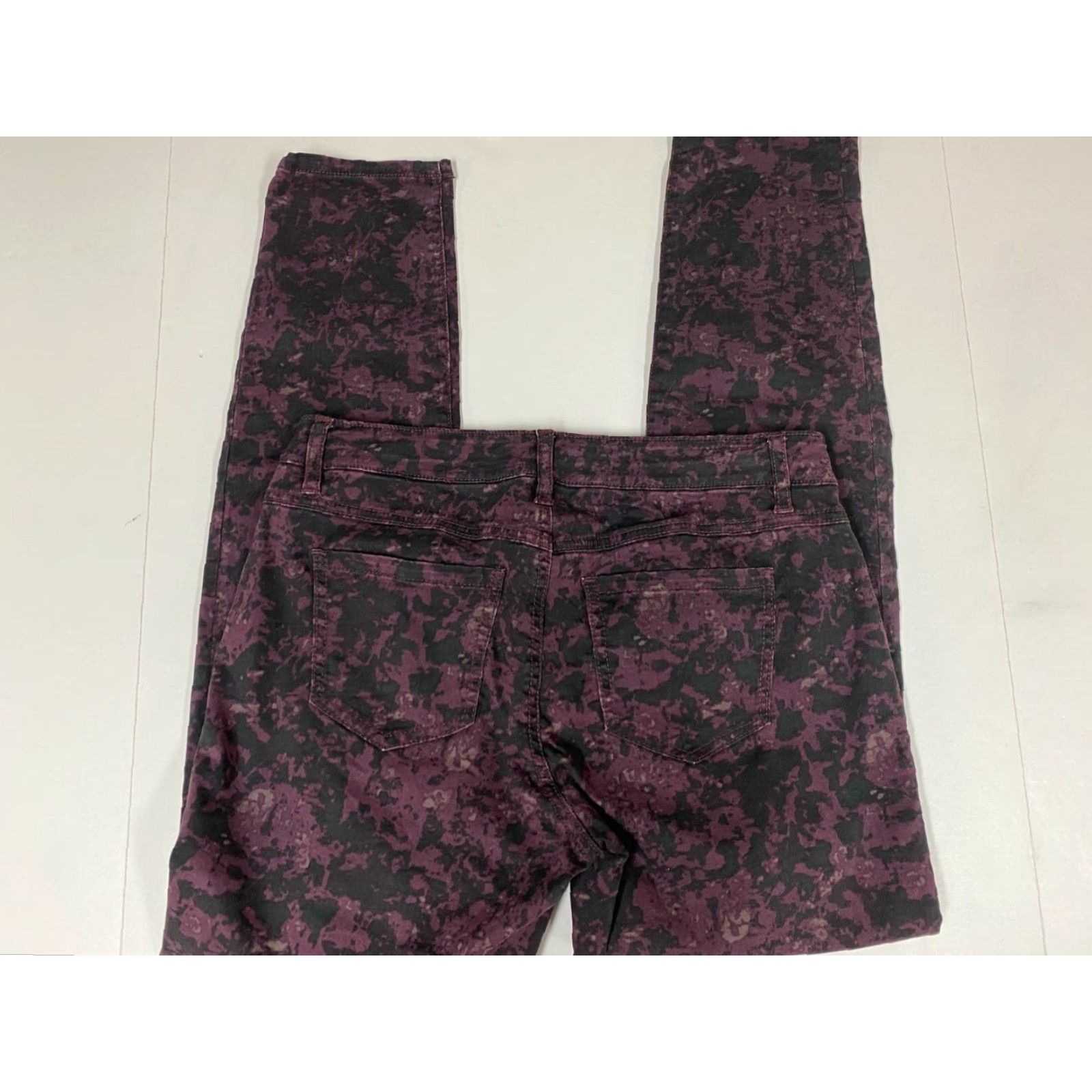 Vintage Cabi Jeans Womens 4 Purple Skinny Camo Denim Zip Pockets 29in Inseam Regular Womens Size 27" / US 4 / IT 40 - 5 Thumbnail