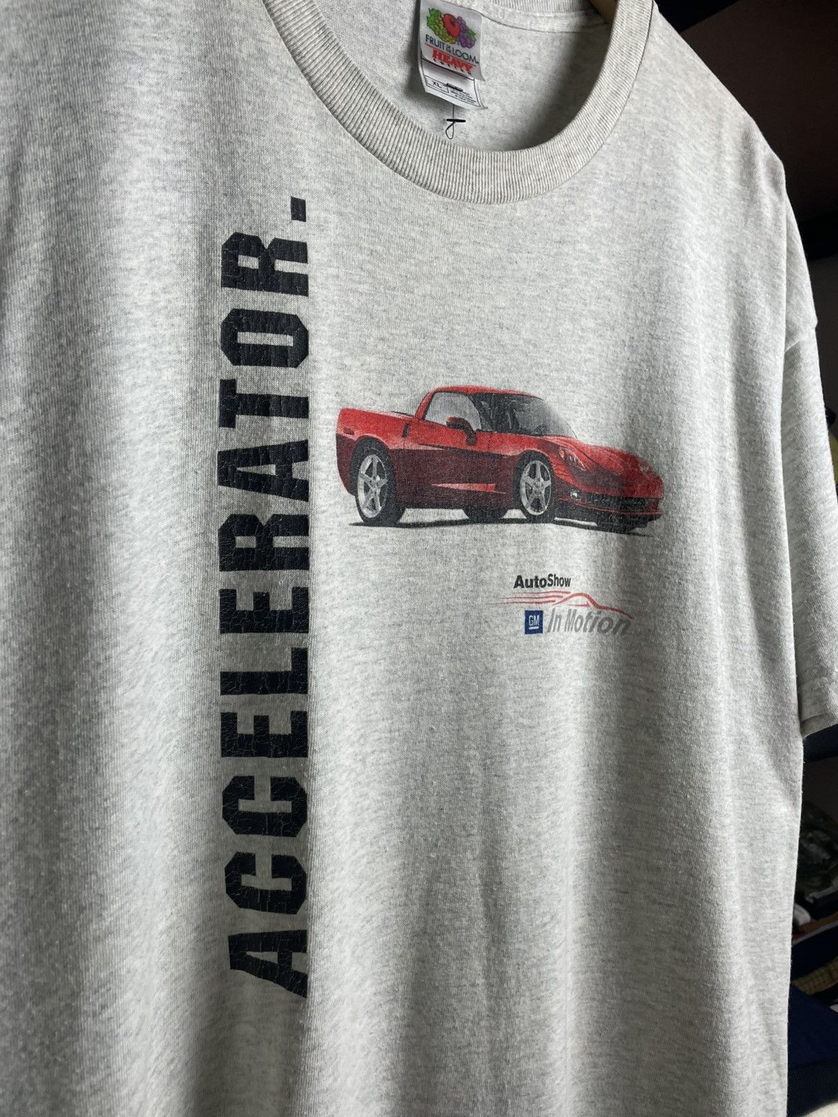 Fruit Of The Loom Vintage GM Auto Show in Motion, ft red Corvette Size US XL / EU 56 / 4 - 3 Thumbnail