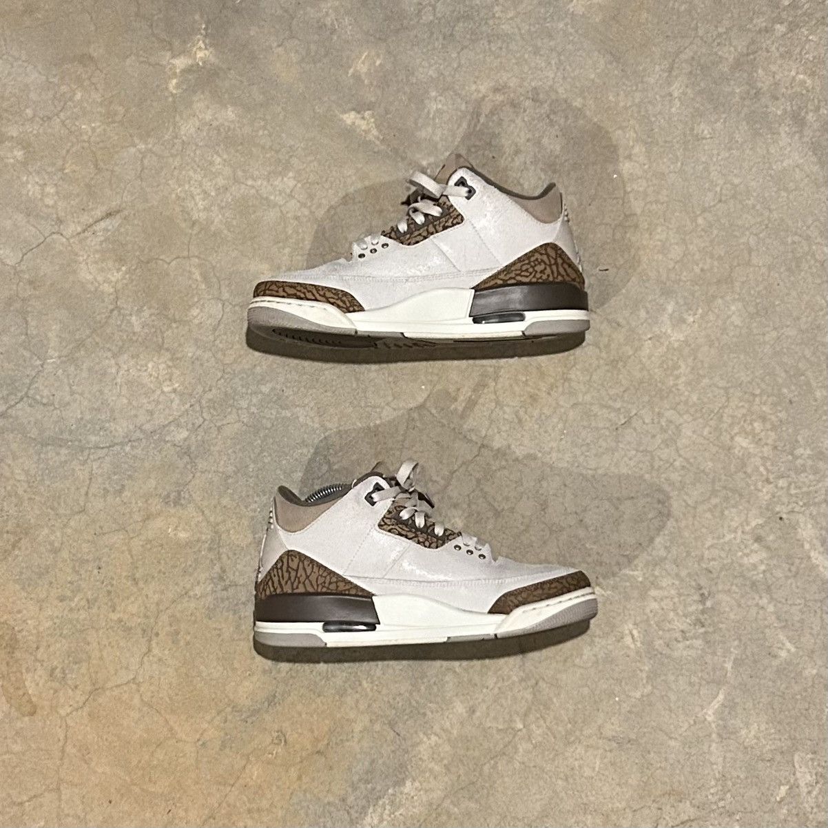 Jordan Brand × Nike Air Jordan 3 Retro Palomino 2023 US 7.5 Size US 7.5 / EU 40-41 - 3 Thumbnail