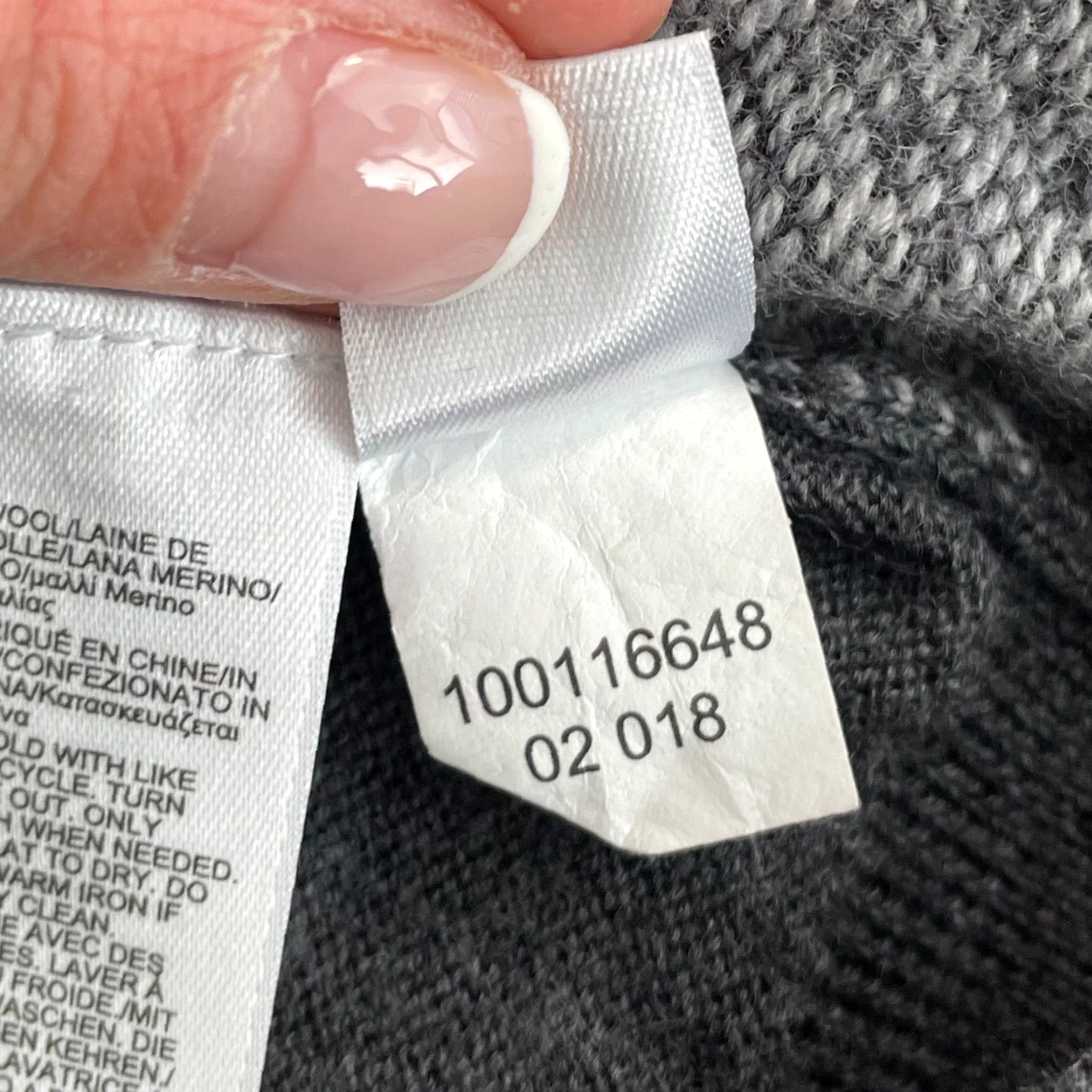 Brooks Brothers Brooks Brothers V Neck Vest Men 2XL Grey Extra Fine Merino Wool Houndstooth NWOT Vest Wool Merino Wool 2XL Gray Brooks Brothers Mens Vintage No Size US XXL / EU 58 / 5 - 8 Thumbnail