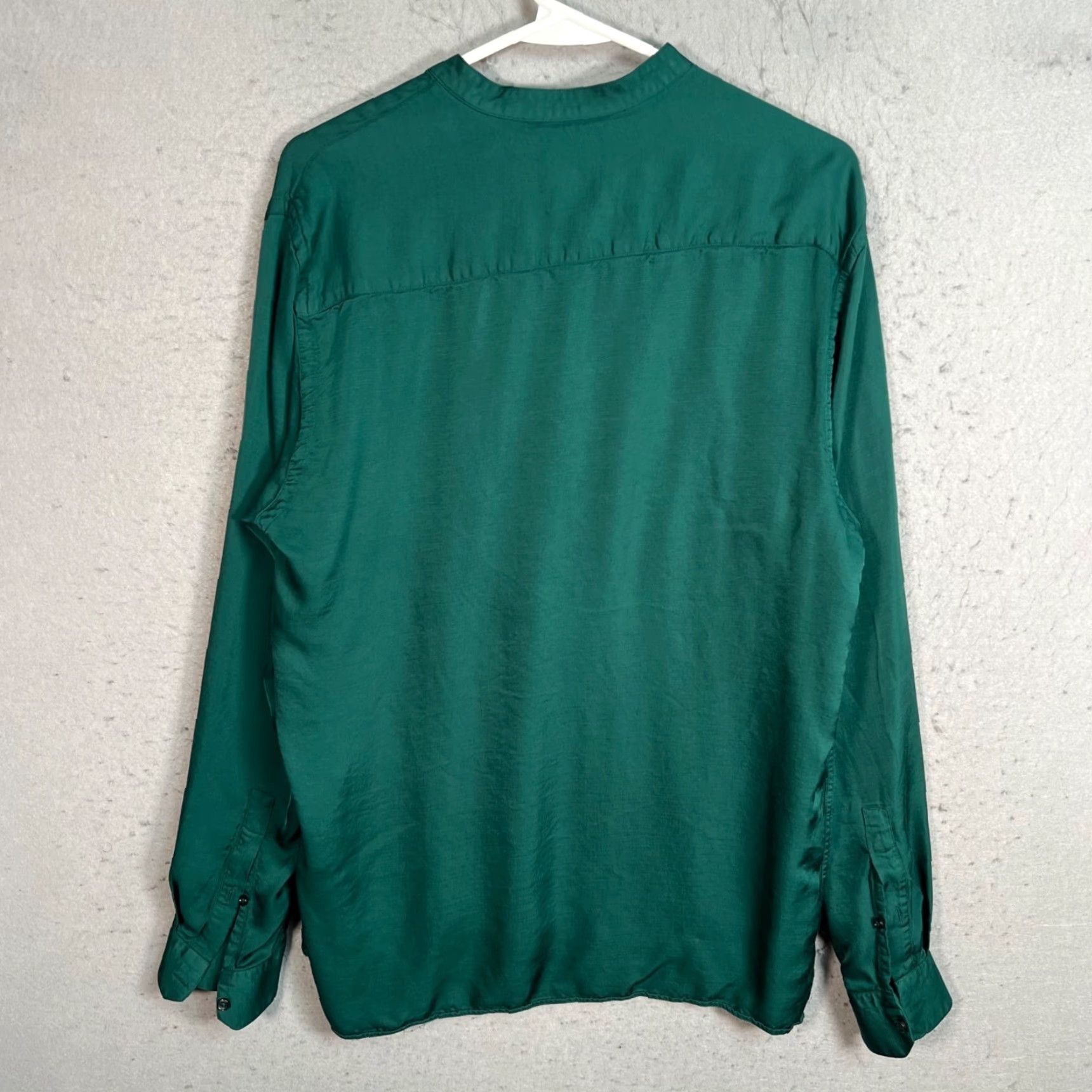 Zara Zara Womens Size Large Green Regular Fit Long Sleeve Button-Up Shirt Size L / US 10 / IT 46 - 2 Thumbnail