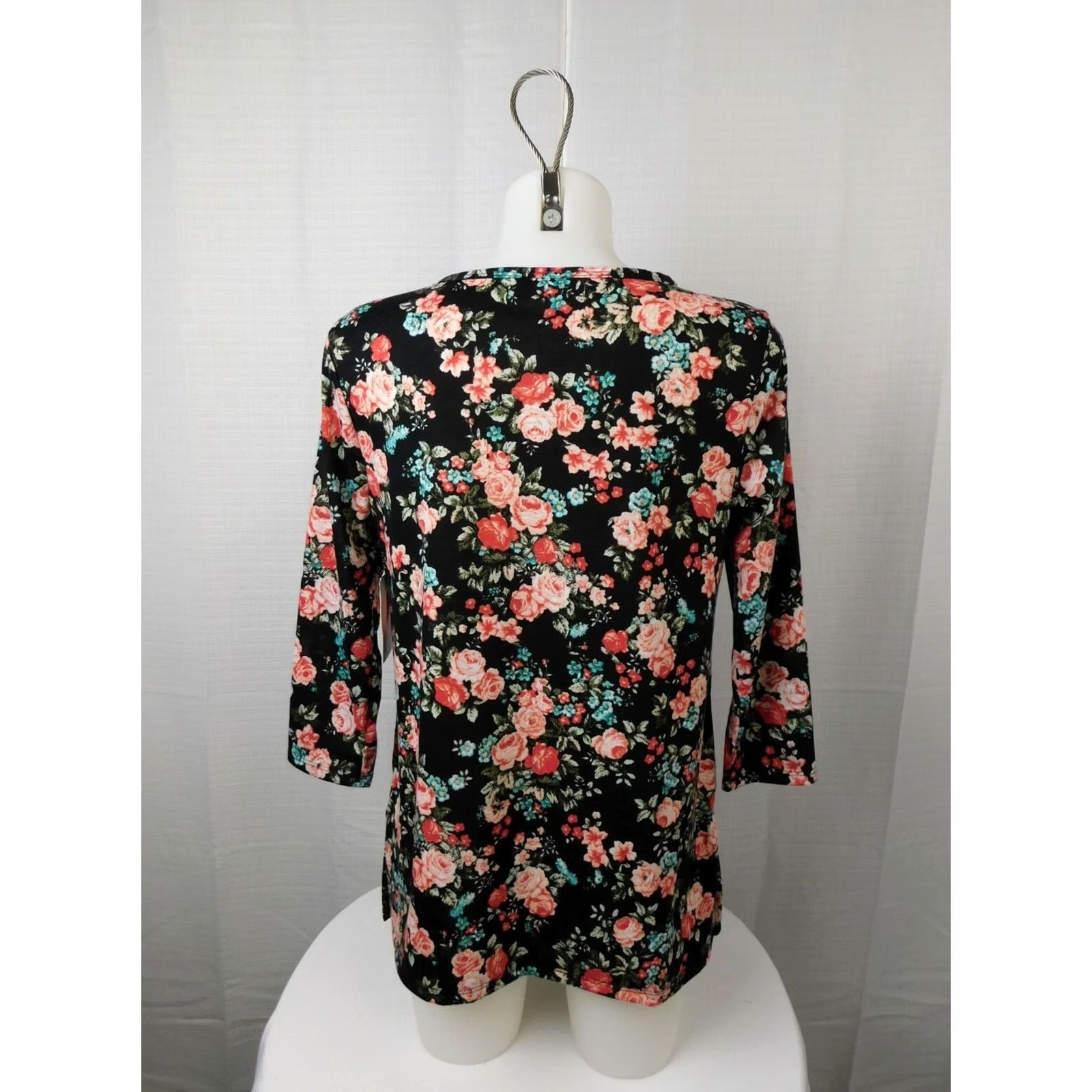 Vintage Bobbie Brooks 3/4 Sleeve Floral Print Lace-Up Strappy Top - Black, S, Knit, V-Neck, Pullover, Women's Blouse, Spring Summer Fall Size S / US 4 / IT 40 - 2 Thumbnail