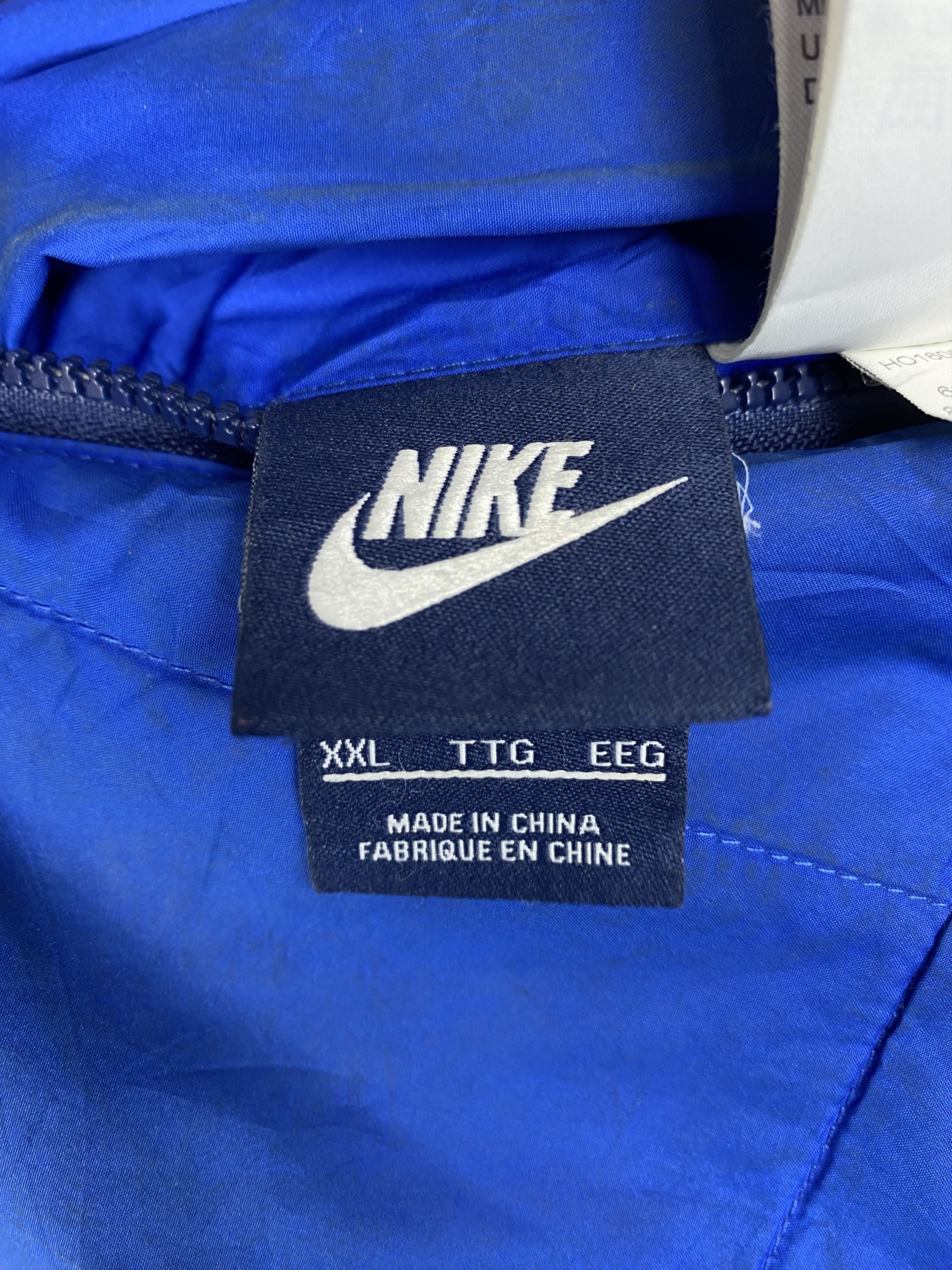 Nike Vintage Nike Reversible Puffer Jacket DJ0550 Size US XXL / EU 58 / 5 - 10 Thumbnail