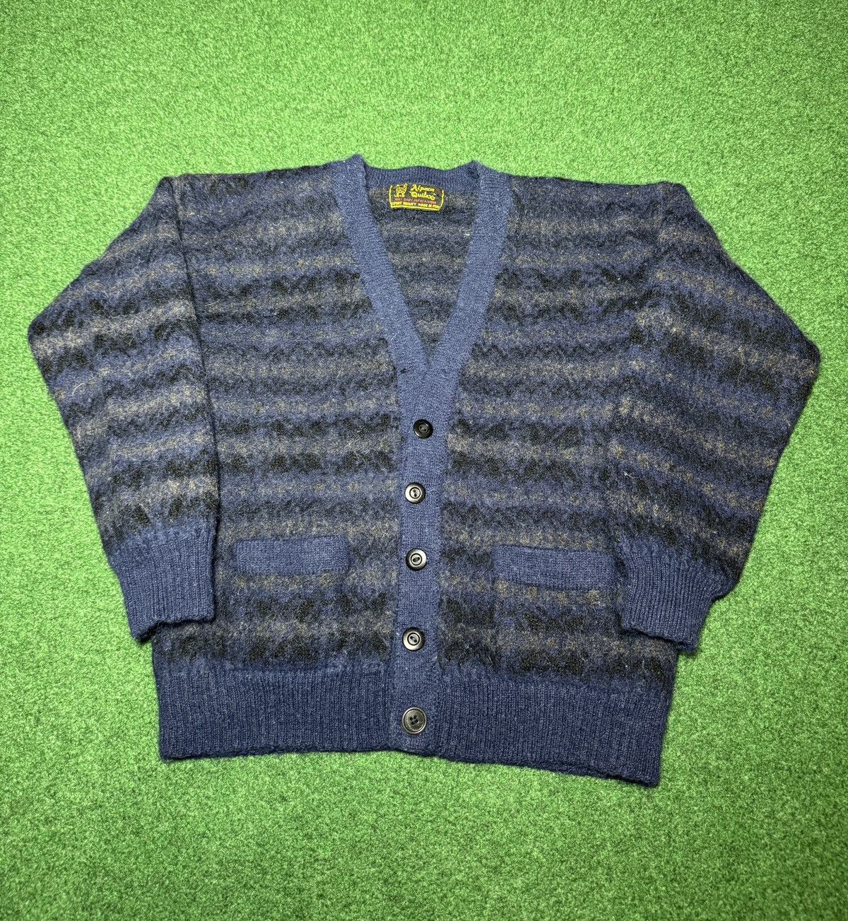 Vintage Quitex Cardigan Baby Alpaca Wool 17.5x21 XS 50s 60s Sweater Size XS / US 0-2 / IT 36-38 - 1 Thumbnail