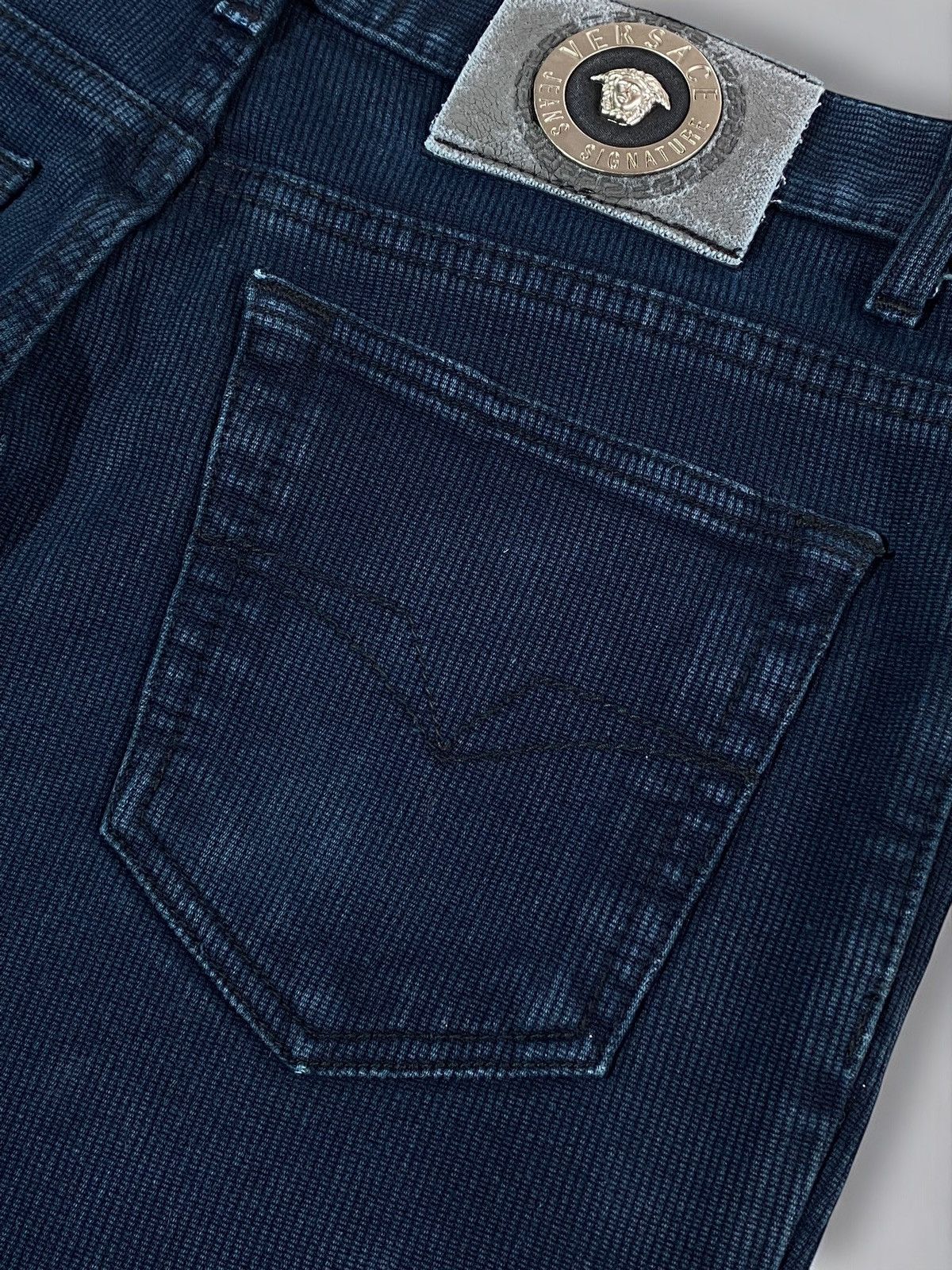 Versace 🔥 VERSACE JEANS SIGNATURE MEDUSA LOGO MADE IN ITALY 90s Size US 34 / EU 50 - 8 Thumbnail
