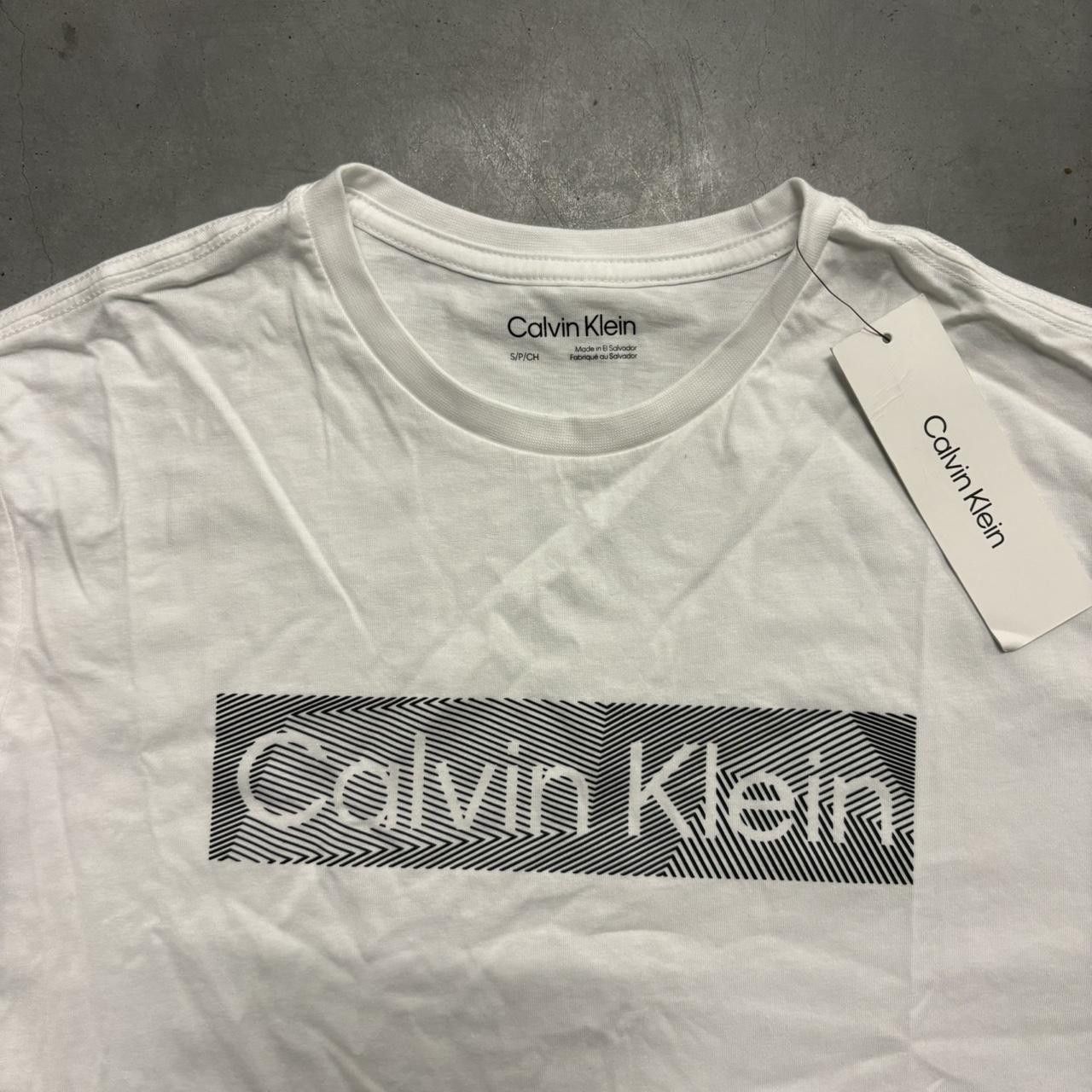 Calvin Klein × Vintage Crazy Vintage Y2K Calvin Klein Brilliant White Tee! Size US S / EU 44-46 / 1 - 2 Thumbnail