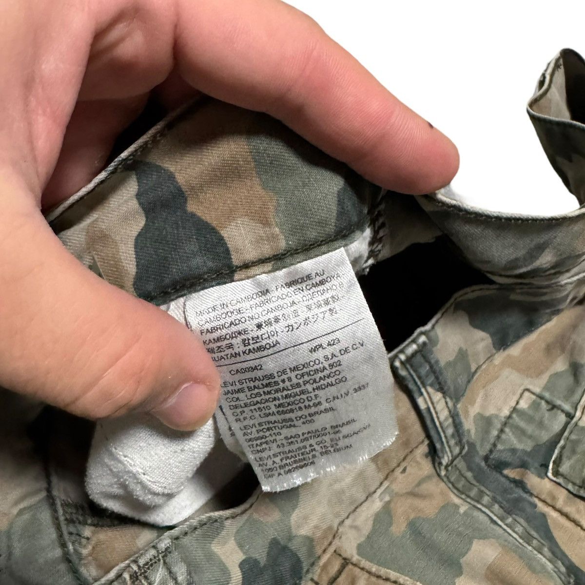 Levi's Levi's Camouflage Baggy Pockets Cargo Shorts Men's 35 Size US 35 - 5 Thumbnail