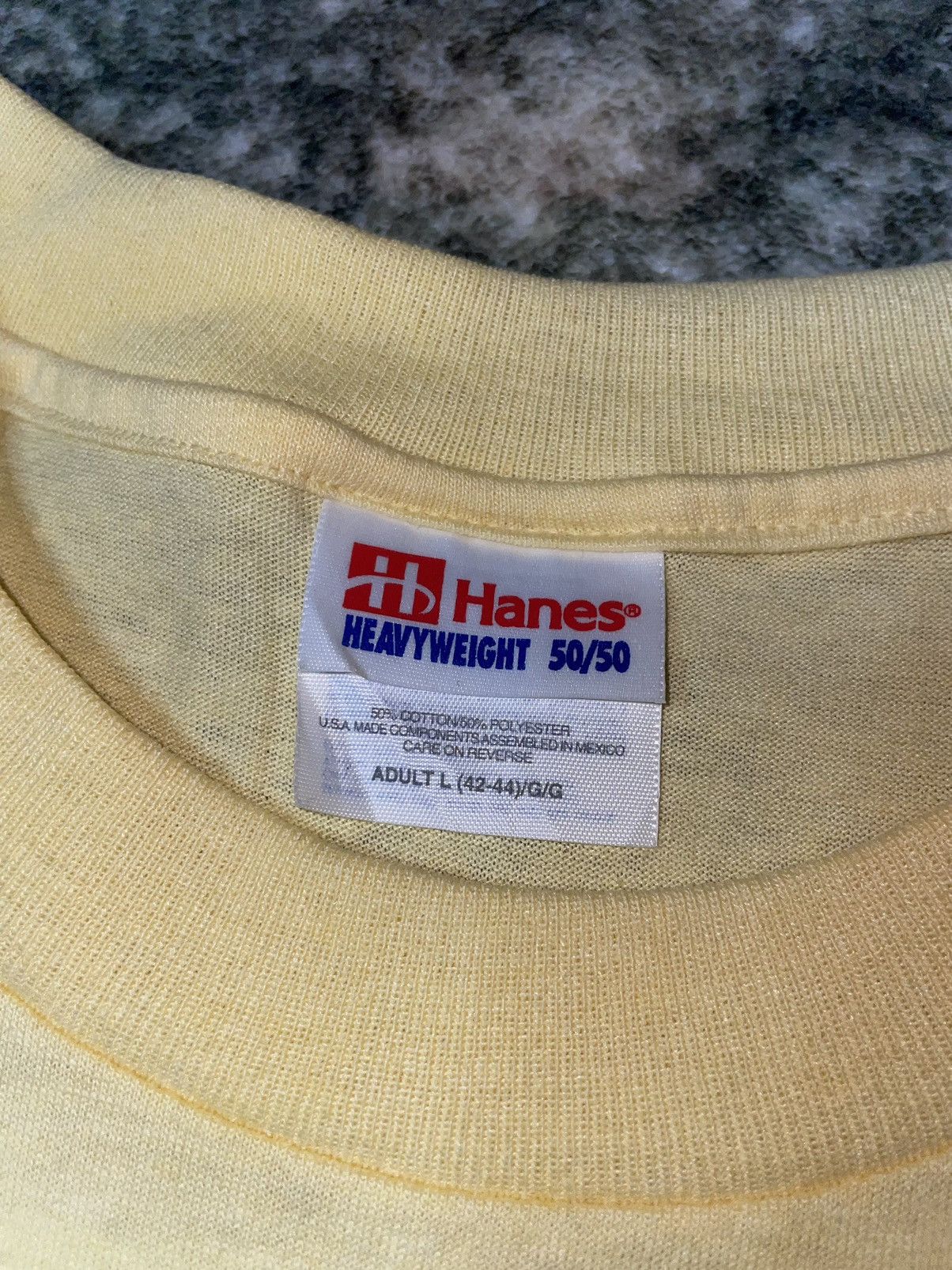 Vintage 1993 Hanes t-shirt Size US L / EU 52-54 / 3 - 2 Thumbnail