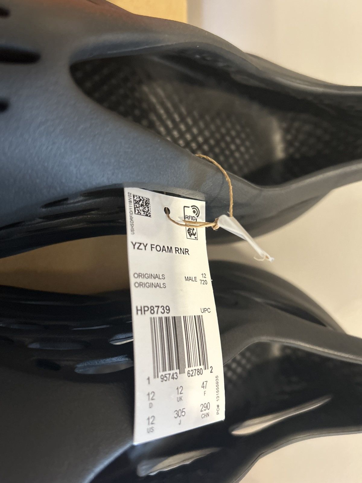 Adidas × Kanye West Yzy Foam Runner Sz 12 Onyx Deadstock read desc. Size US 12 / EU 45 - 10 Thumbnail
