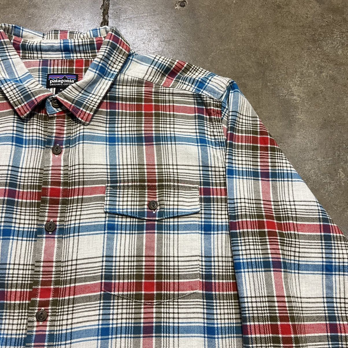 Patagonia Patagonia Organic Cotton Plaid Flannel Button Up Shirt Size US XL / EU 56 / 4 - 3 Thumbnail
