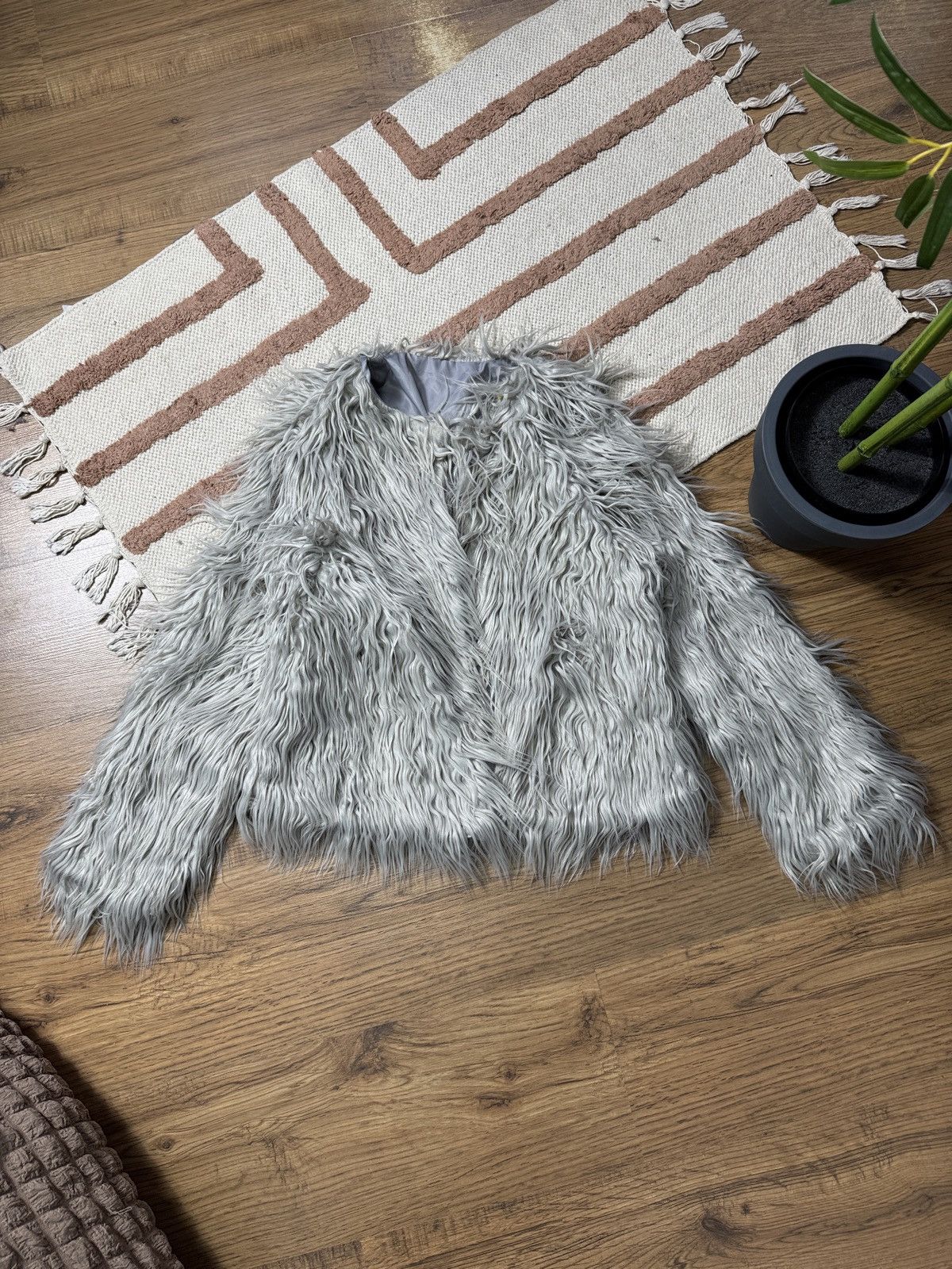 Japanese Brand AVANT GARDE FLUFFY MOHAIR MILKY FAUX FUR COAT Size XS / US 0-2 / IT 36-38 - 2 Thumbnail