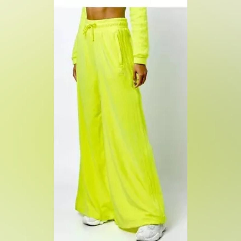Designer ADIDAS X Jeremy Scott Solar Yellow Velour Pants Women Size 36" / US 14 / IT 50 - 1 Thumbnail