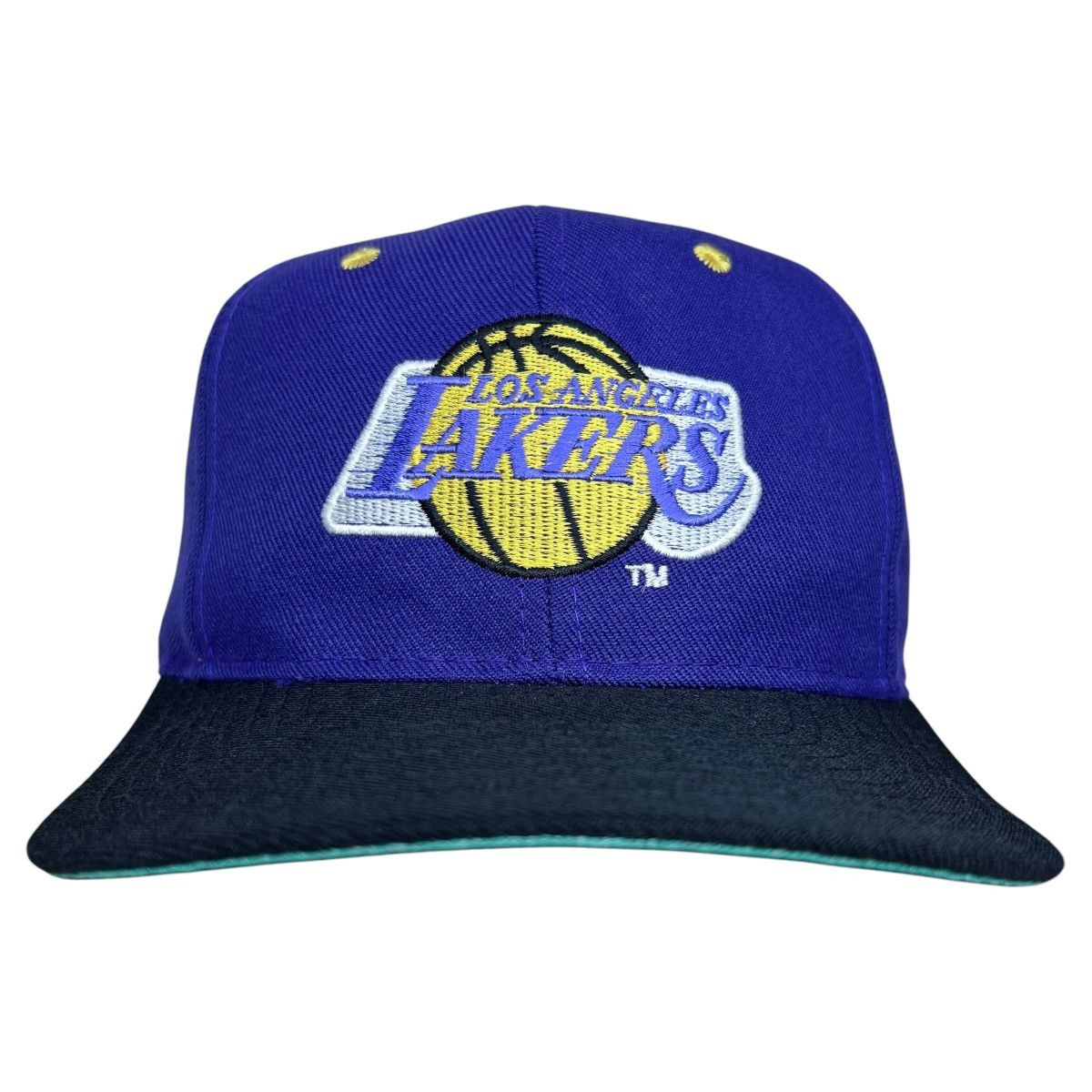 NBA Vintage 90s NBA Los Angeles Lakers AJD Embroidered Snapback Size ONE SIZE - 1 Thumbnail