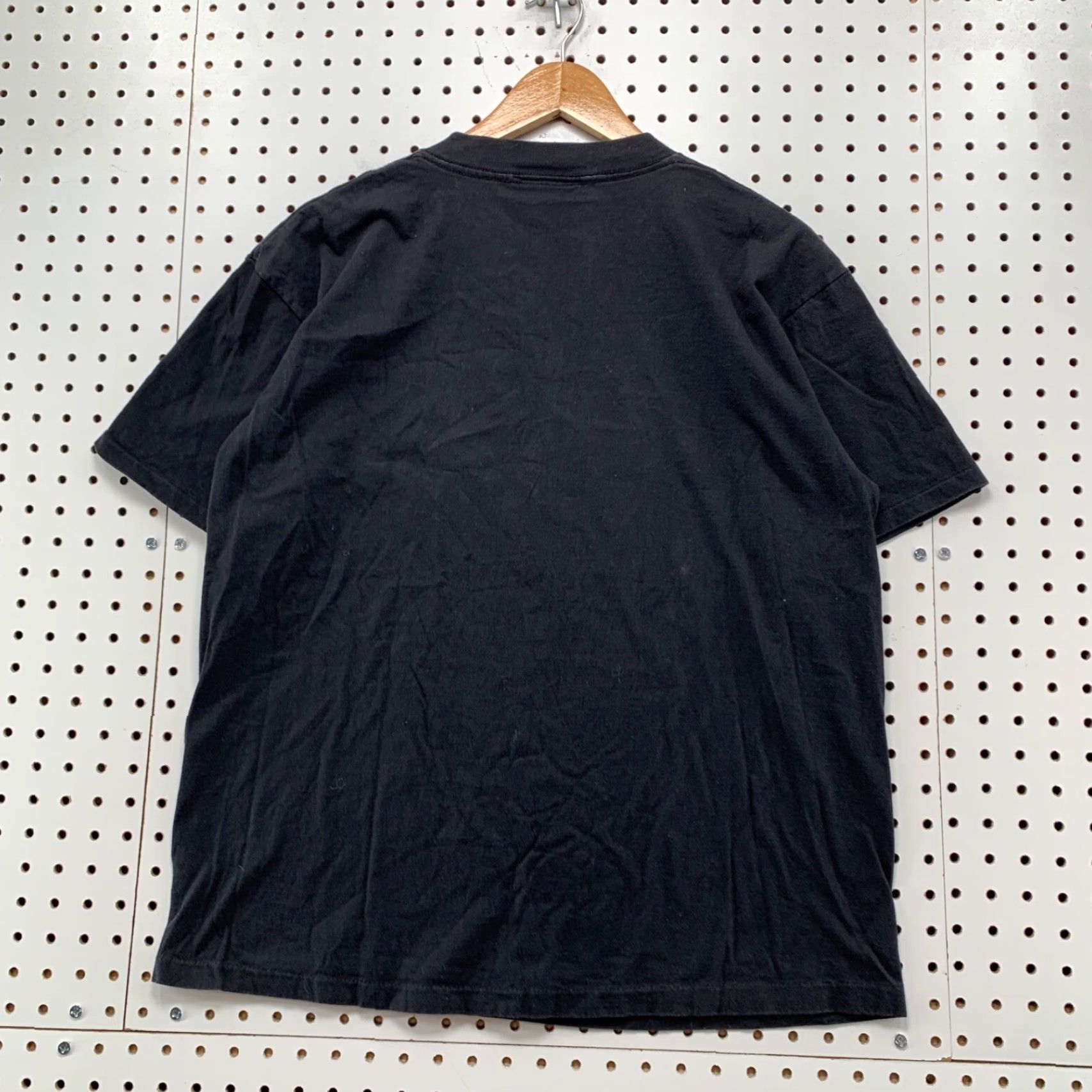 Vintage VINTAGE SGT. Leisure 90s Hawaiian Fish T-Shirt Mens M Black Graphic Print Single Stitch USA Size US M / EU 48-50 / 2 - 2 Thumbnail
