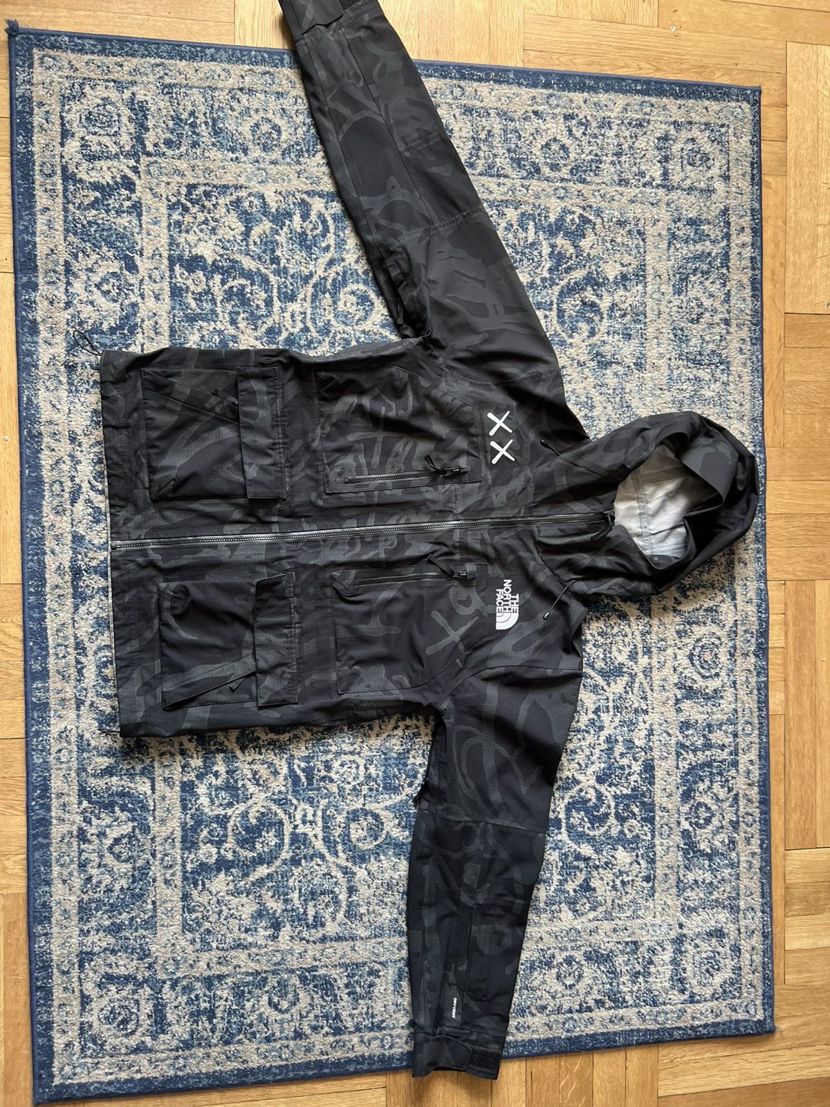KAWS×the North Face Freeride Jacket 黒 KAWS X THE NORTH FACE