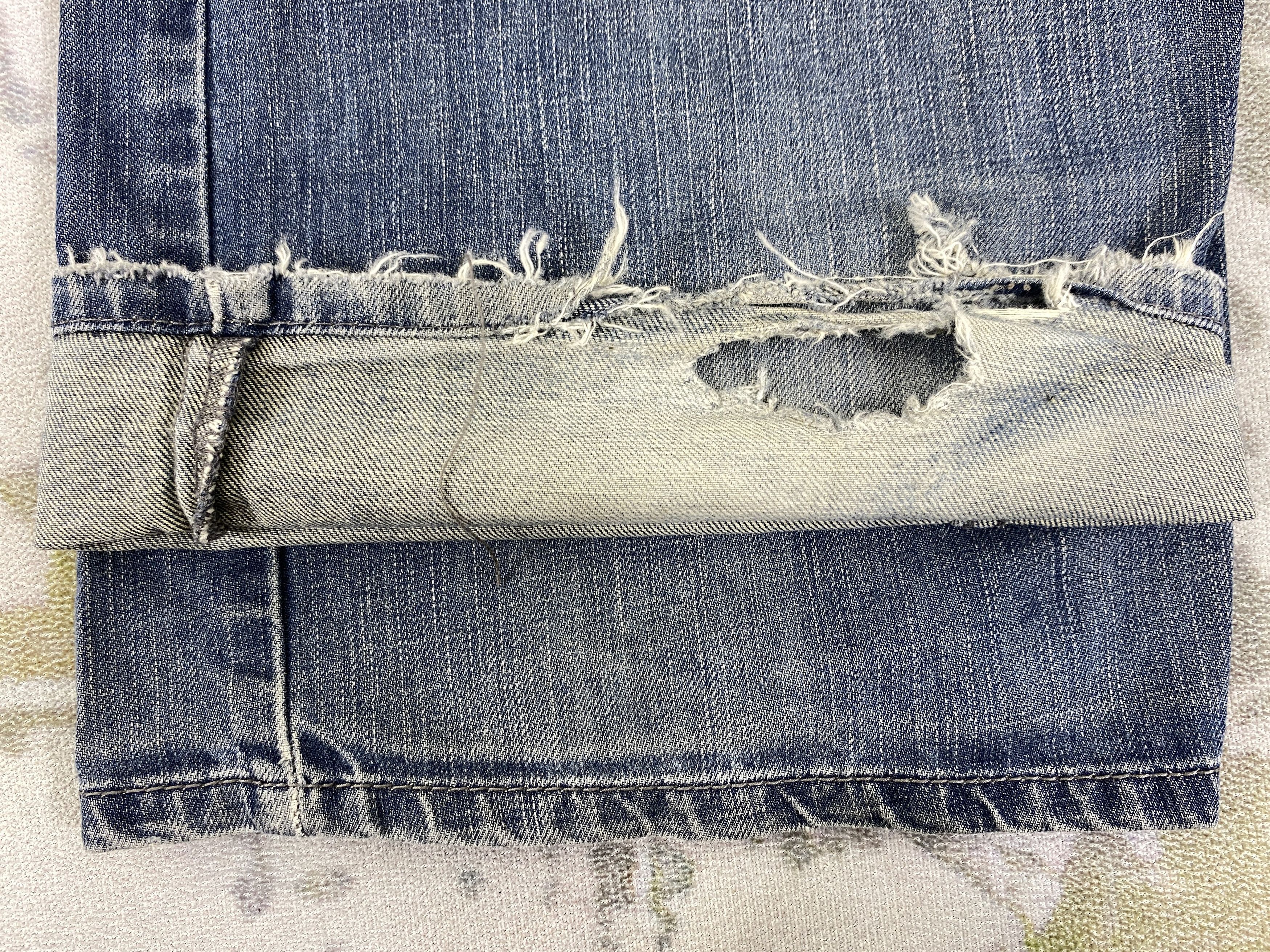 Levi's Distressed Blue Levi's 569 Jeans 39x31 Denim -SJ100 Size US 39 - 13 Thumbnail
