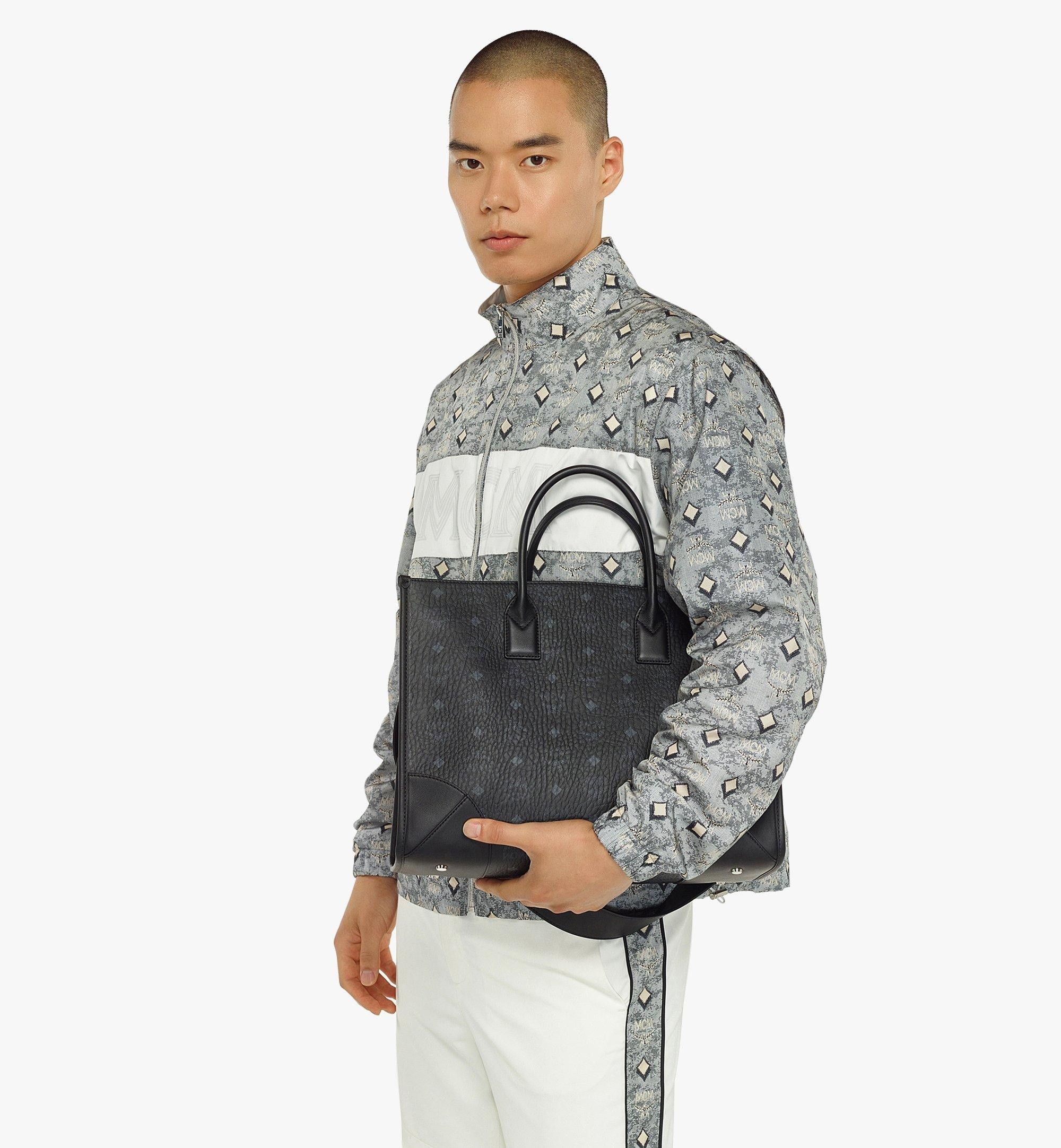 MCM o1mt1gz0925 Size: OS / Large München Tote Bag in Black Size ONE SIZE - 6 Thumbnail