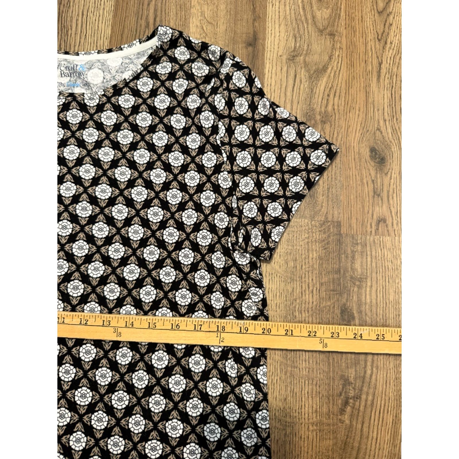 Croft & Barrow VINTAGE Croft & Barrow Shirt Womens XL Black White Allover Print The Classic Tee Size XL / US 12-14 / IT 48-50 - 6 Thumbnail