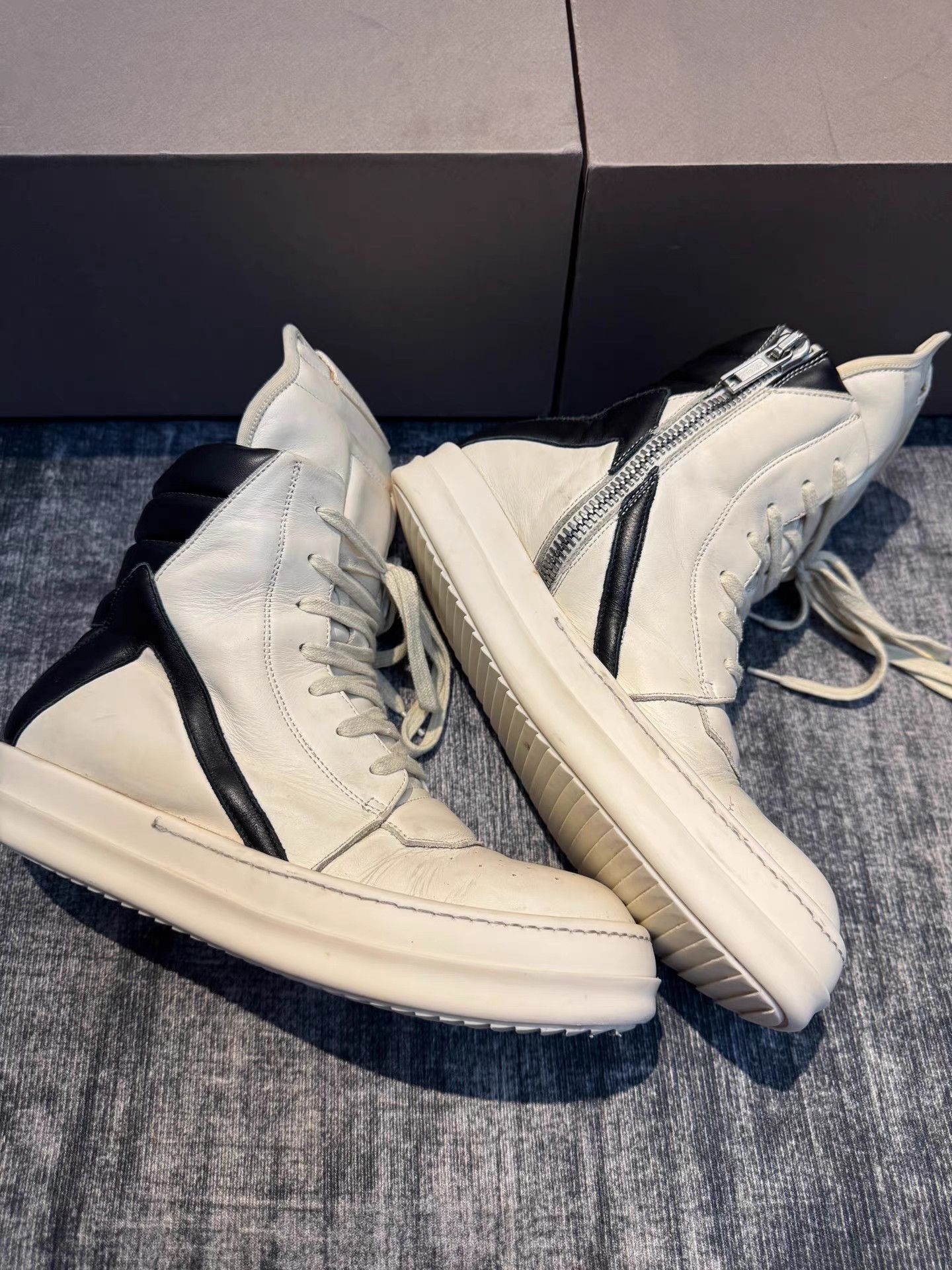 Rick Owens Rick Owens Mainline Triangle Sneakers Size US 9 / IT 39 - 2 Thumbnail