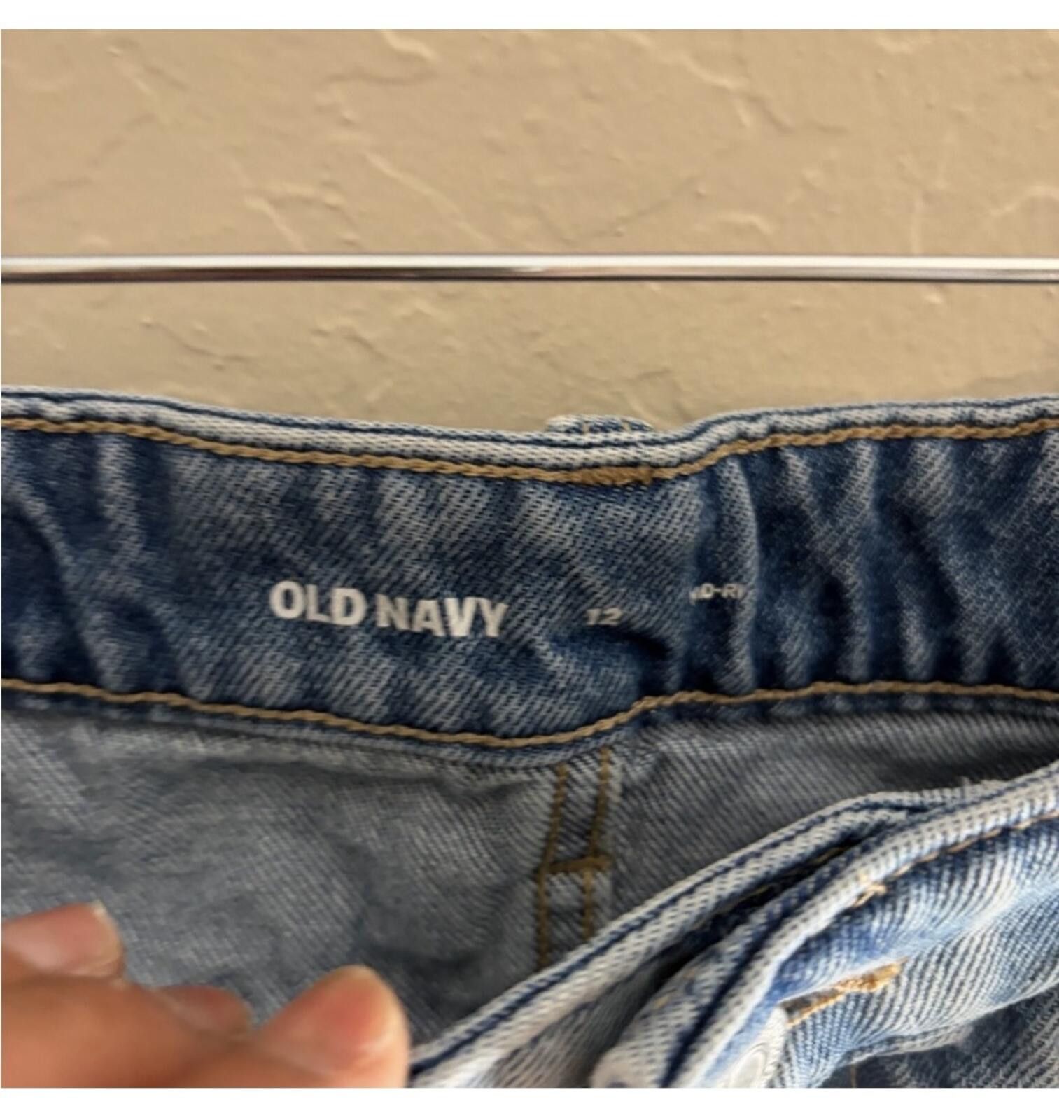 Old Navy Old Navy Light Blue Distressed Mini Skirt Size 34" / US 12 / IT 48 - 3 Thumbnail