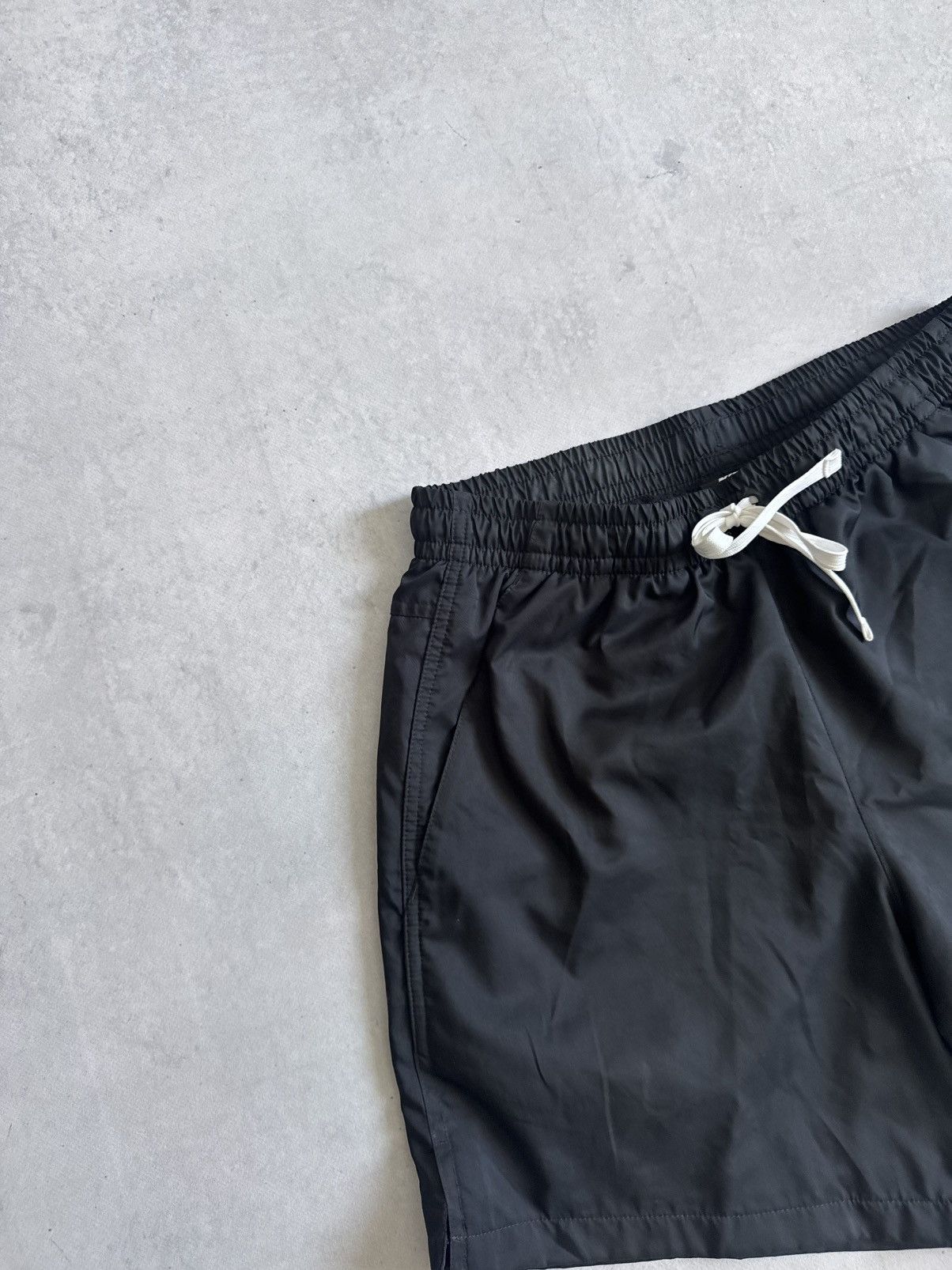 Nike Nike Nylon Y2K Basic Sports Unisex Shorts Regular Hype Size US 31 - 2 Thumbnail