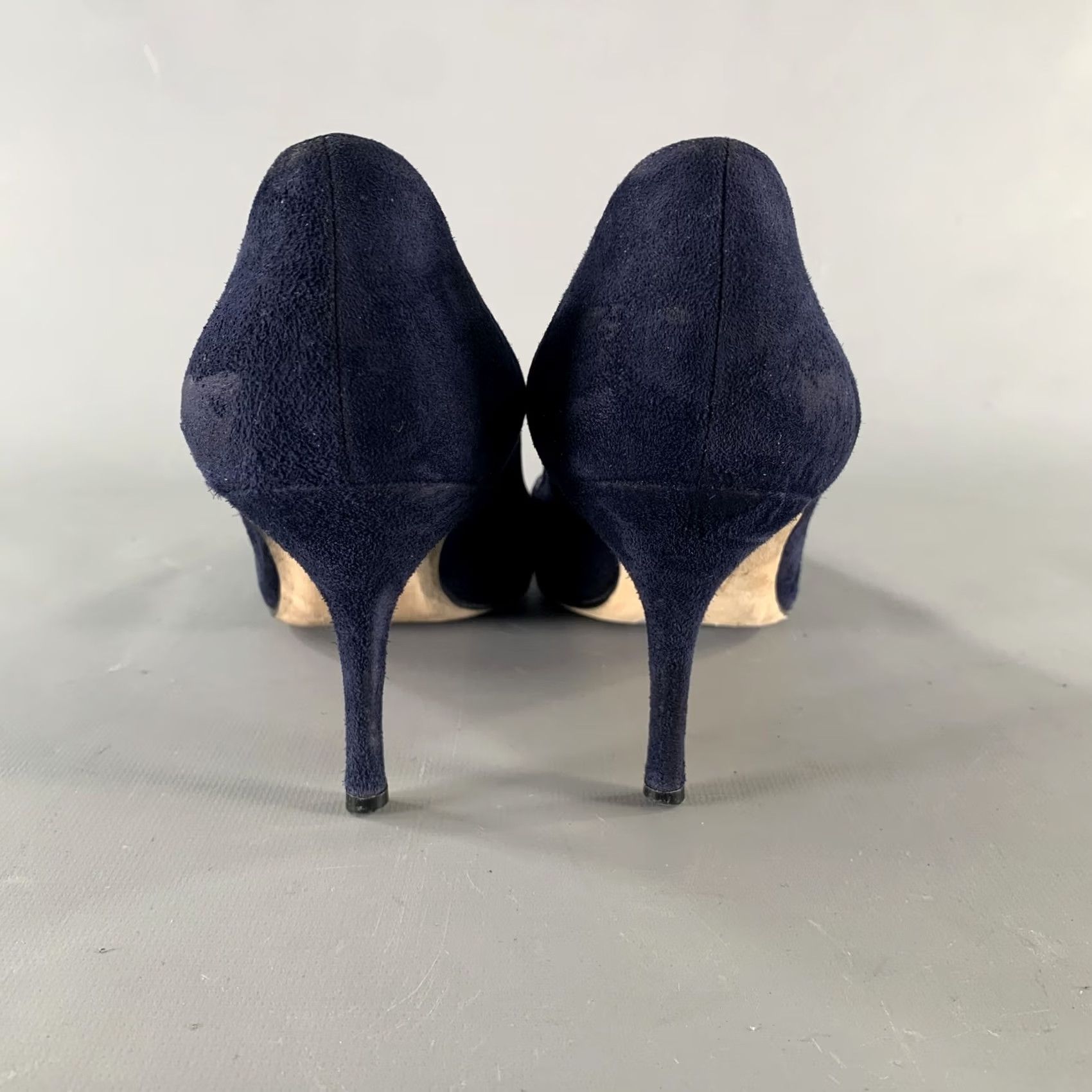 Manolo Blahnik MANOLO BLAHNIK Size 8.5 Navy Suede Pointed Toe Pumps Women Adult Shoes" Size US 9 / IT 39 - 3 Thumbnail