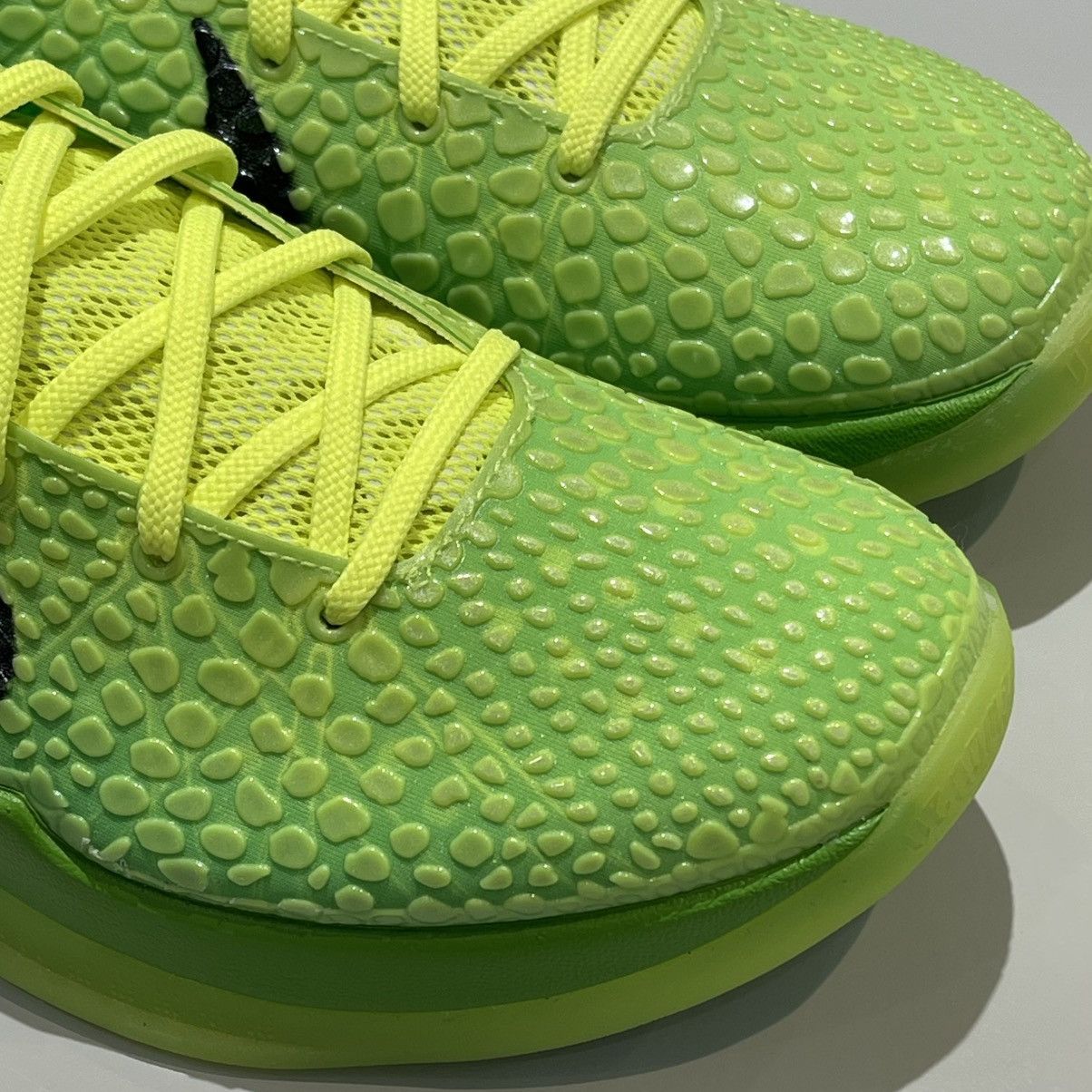 Nike Nike Kobe 6 Protro Grinch (2020) Size US 10.5 / EU 43-44 - 9 Thumbnail