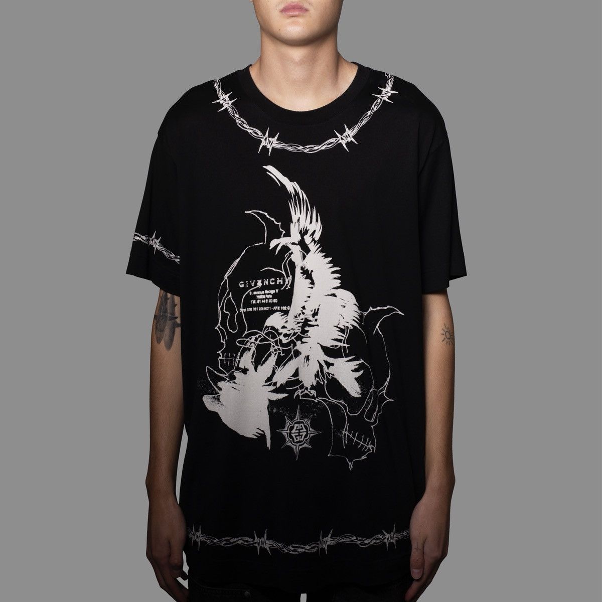 Givenchy Givenchy gothic t shirt Size US XL / EU 56 / 4 - 1 Thumbnail