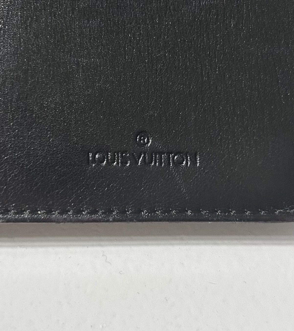 Louis Vuitton Louis Vuitton Black Epi Checkbook Wallet LO0990 Size ONE SIZE - 4 Thumbnail
