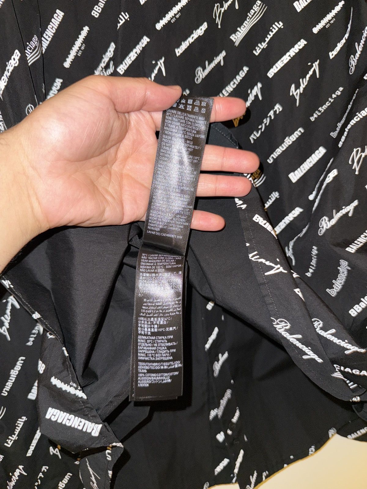 Balenciaga Balenciaga Signature Print Button-Up 39 Size US S / EU 44-46 / 1 - 13 Thumbnail