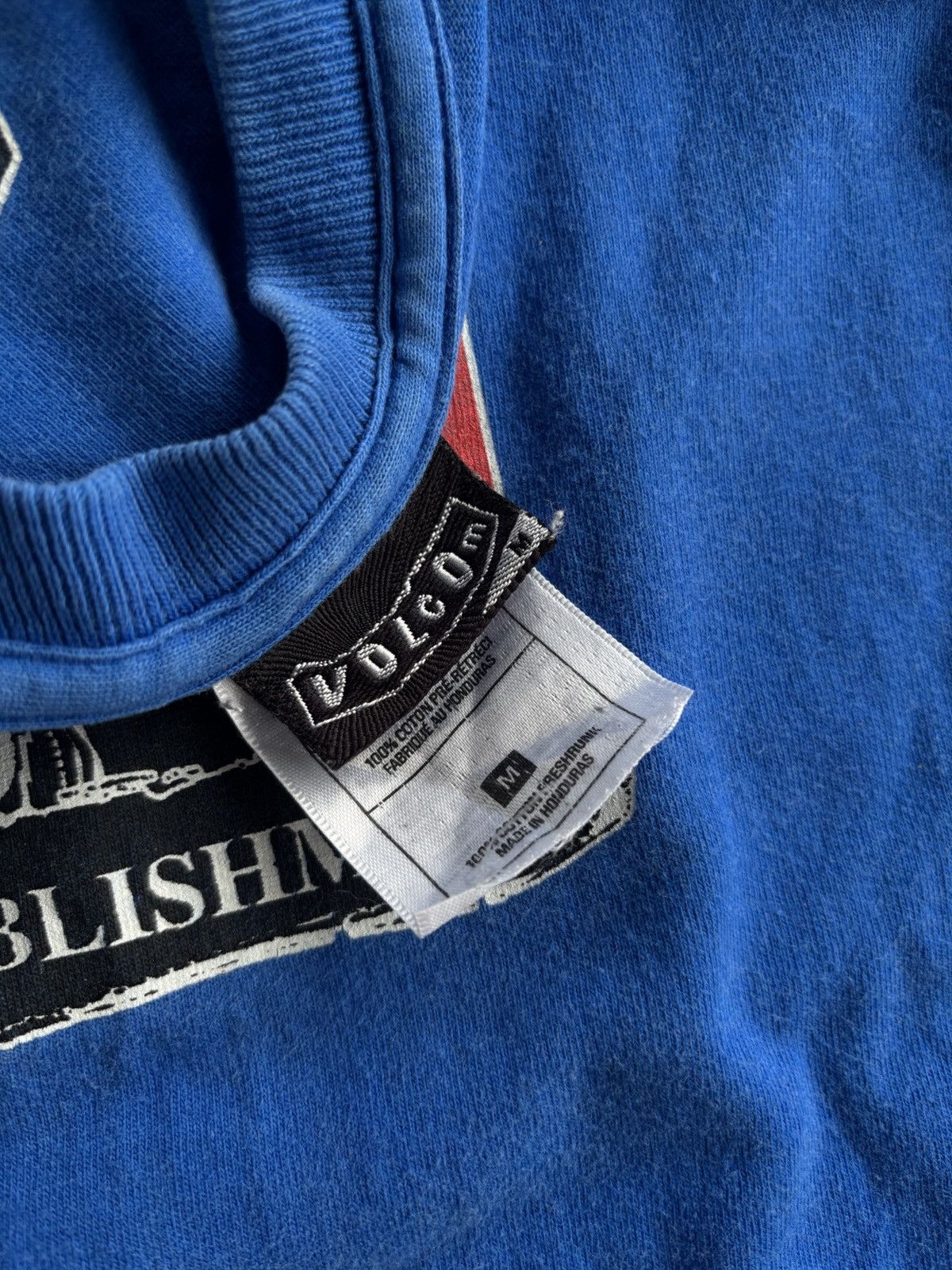 Volcom 00s Rare Volcom Youth Against Establshment Size US M / EU 48-50 / 2 - 5 Thumbnail