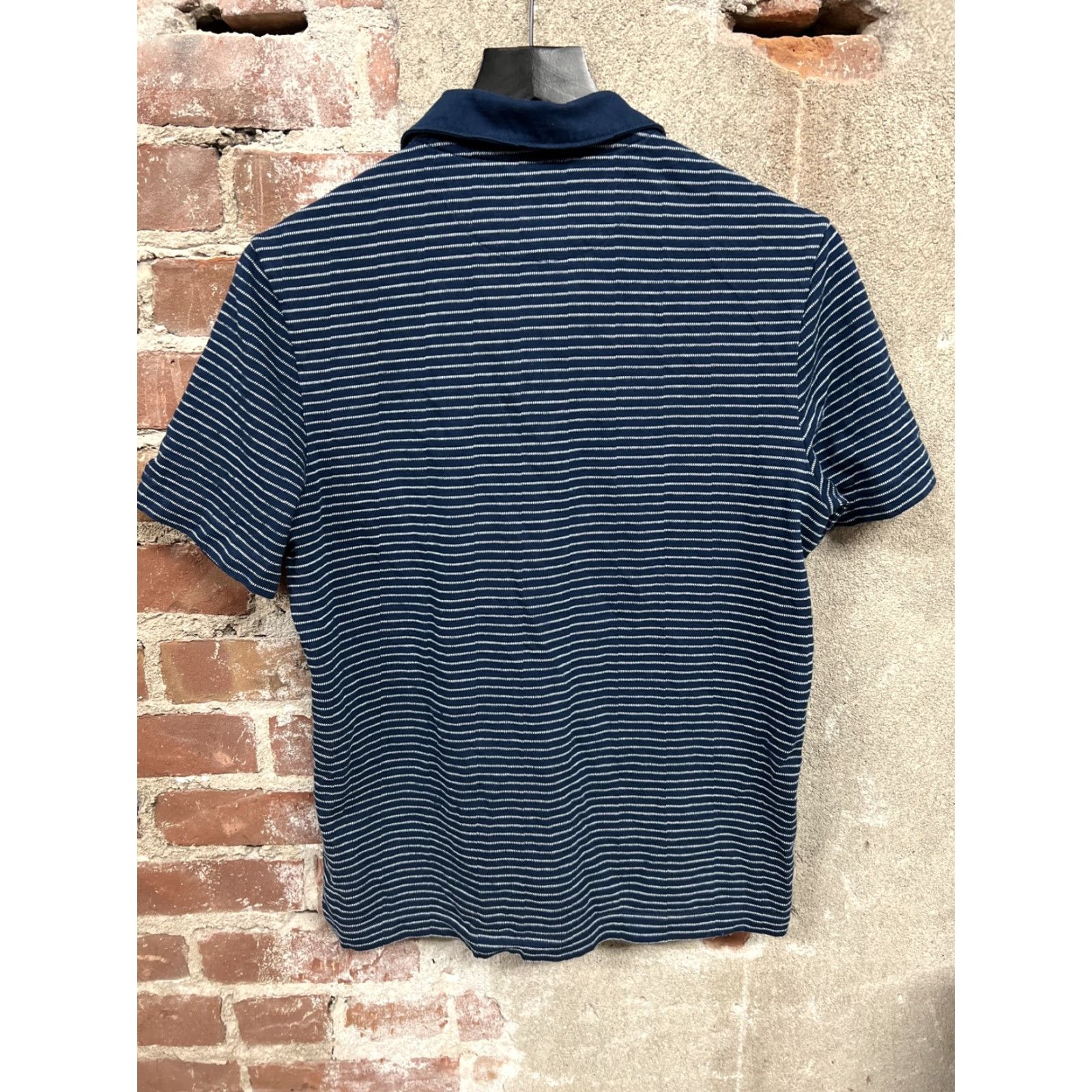 UNTUCKit UNTUCKit Polo Shirt Mens Blue Small Short Sleeve Collared Logo Button 100% Cotton Lightweight Stretch Size US S / EU 44-46 / 1 - 3 Thumbnail