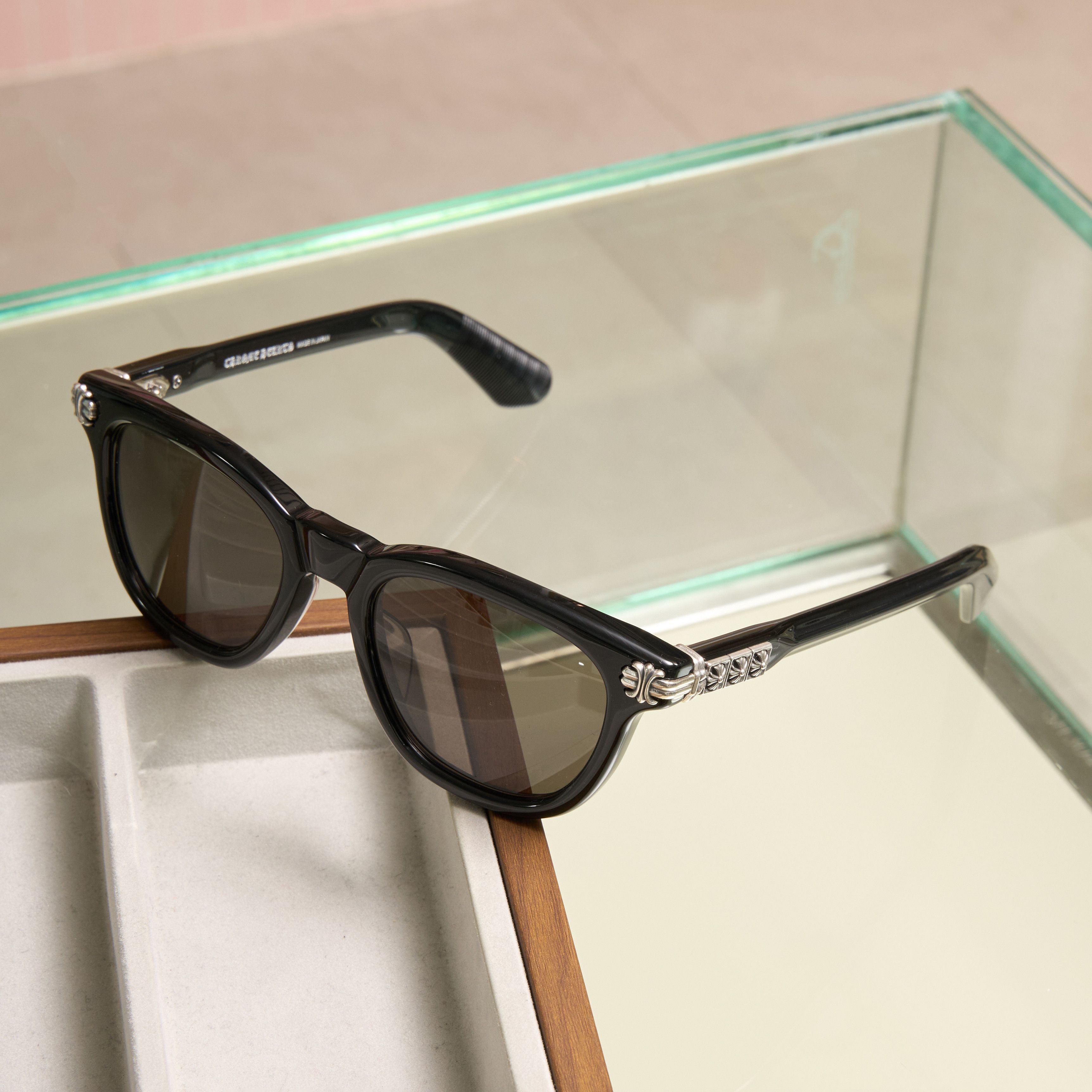 Chrome Hearts CHROME HEARTS SMOKE SHOW Size ONE SIZE - 1 Thumbnail