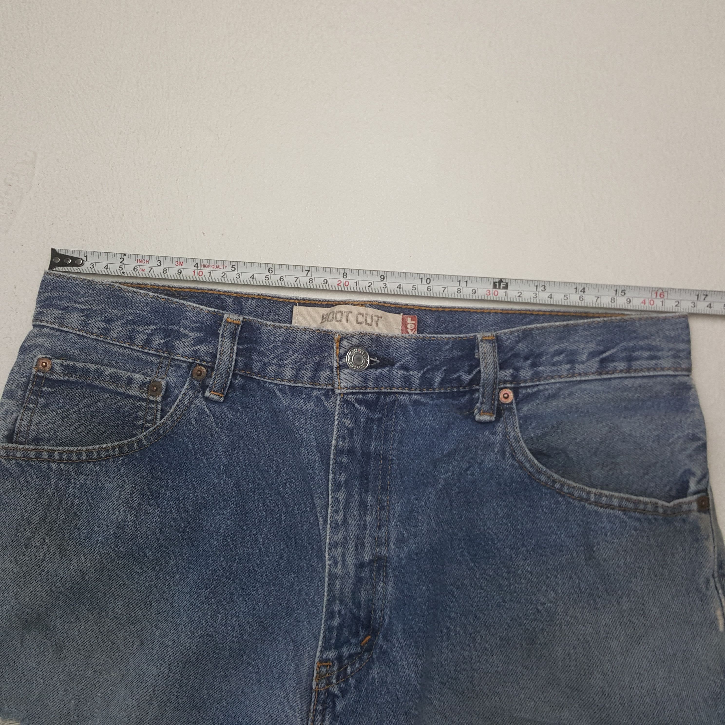 Vintage Levi's American Distressed Style Denim Jeans