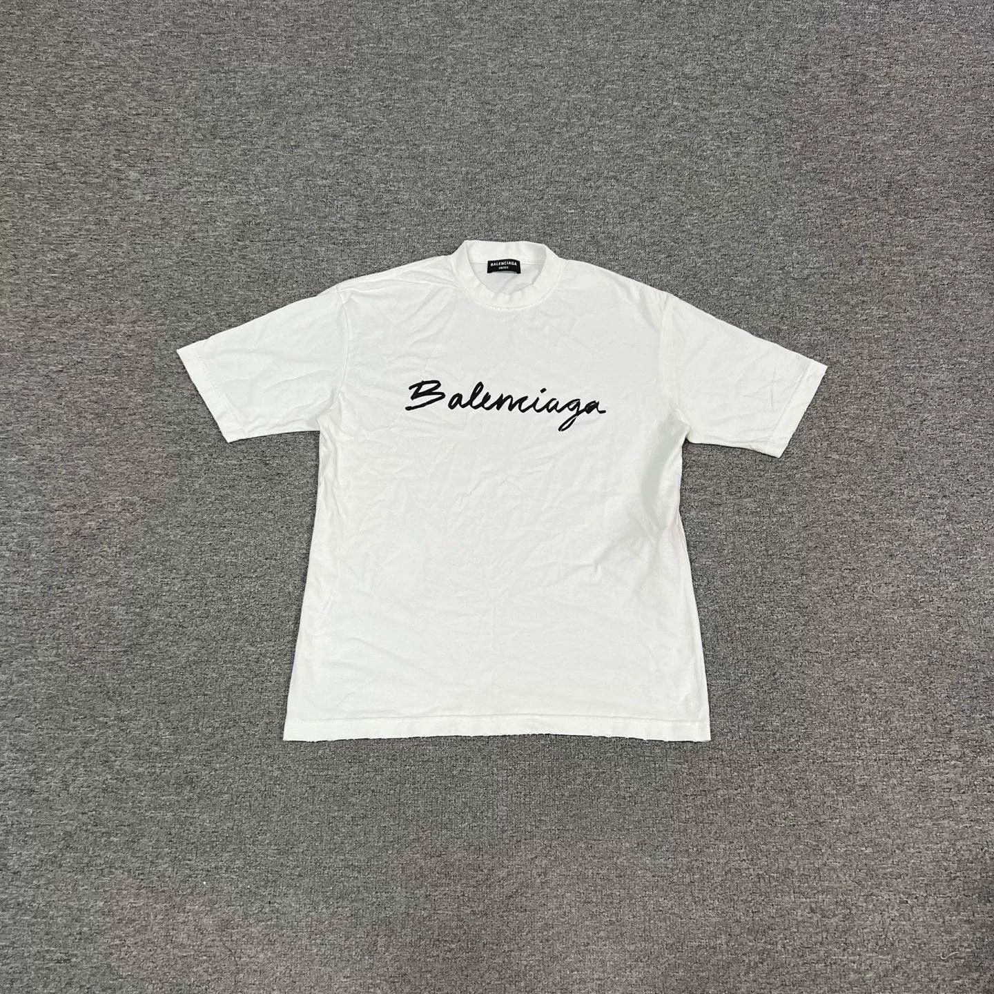 Balenciaga Balenciaga Graffiti Letter Print Short-Sleeve T-Shirt Size XXS / US 00 / IT 34 - 1 Thumbnail